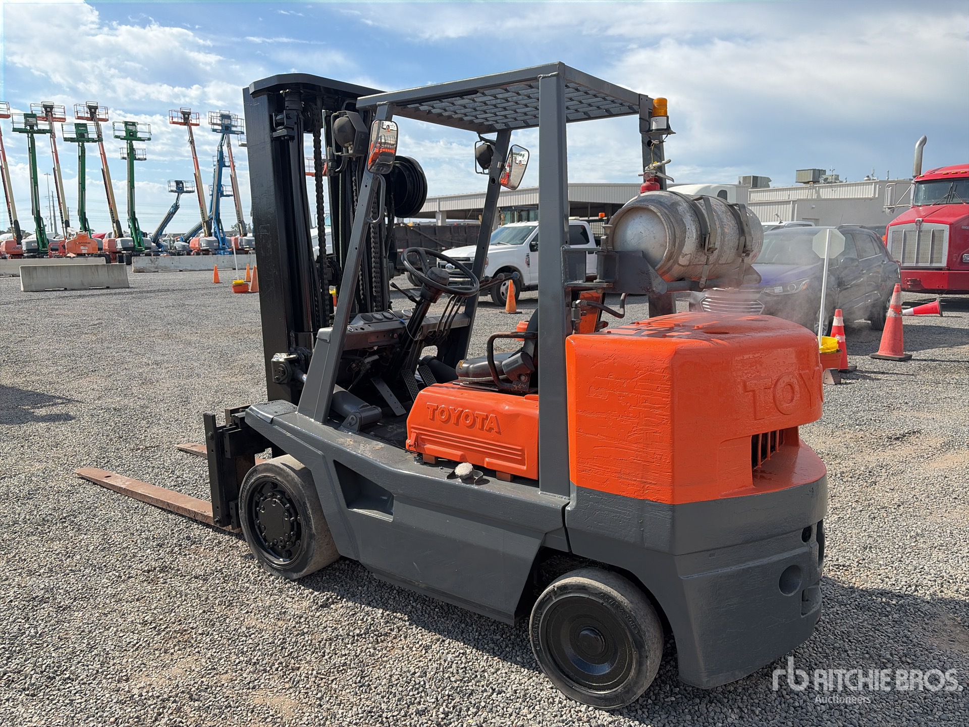 General Appearance with Picture, Left Rear Corner