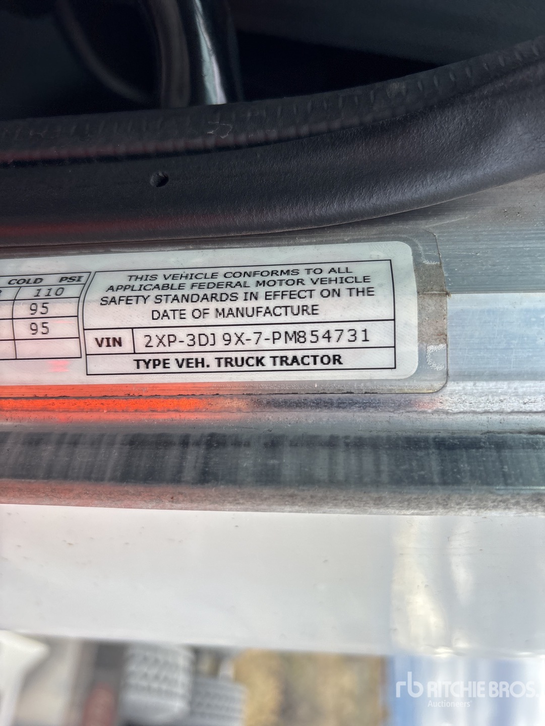 General Appearance with Numero seriale/numero d’identificazione del veicolo (VIN)