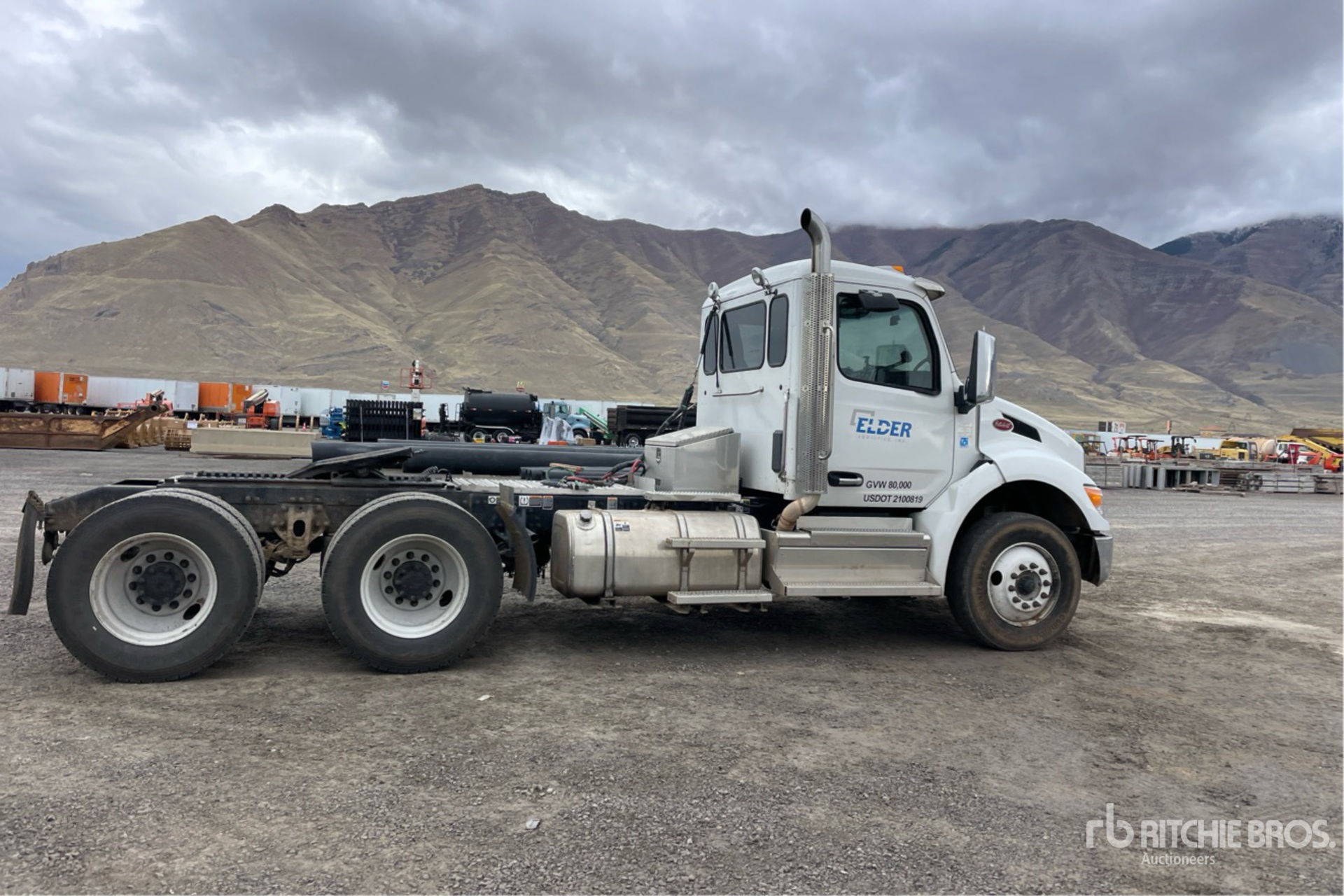 General Appearance with Picture, Right Rear Corner