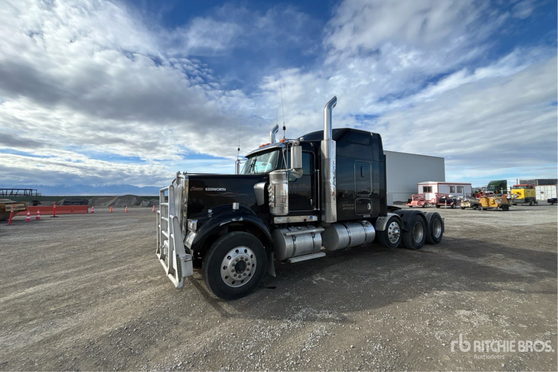 General Appearance with Imagen: esquina delantera izquierda