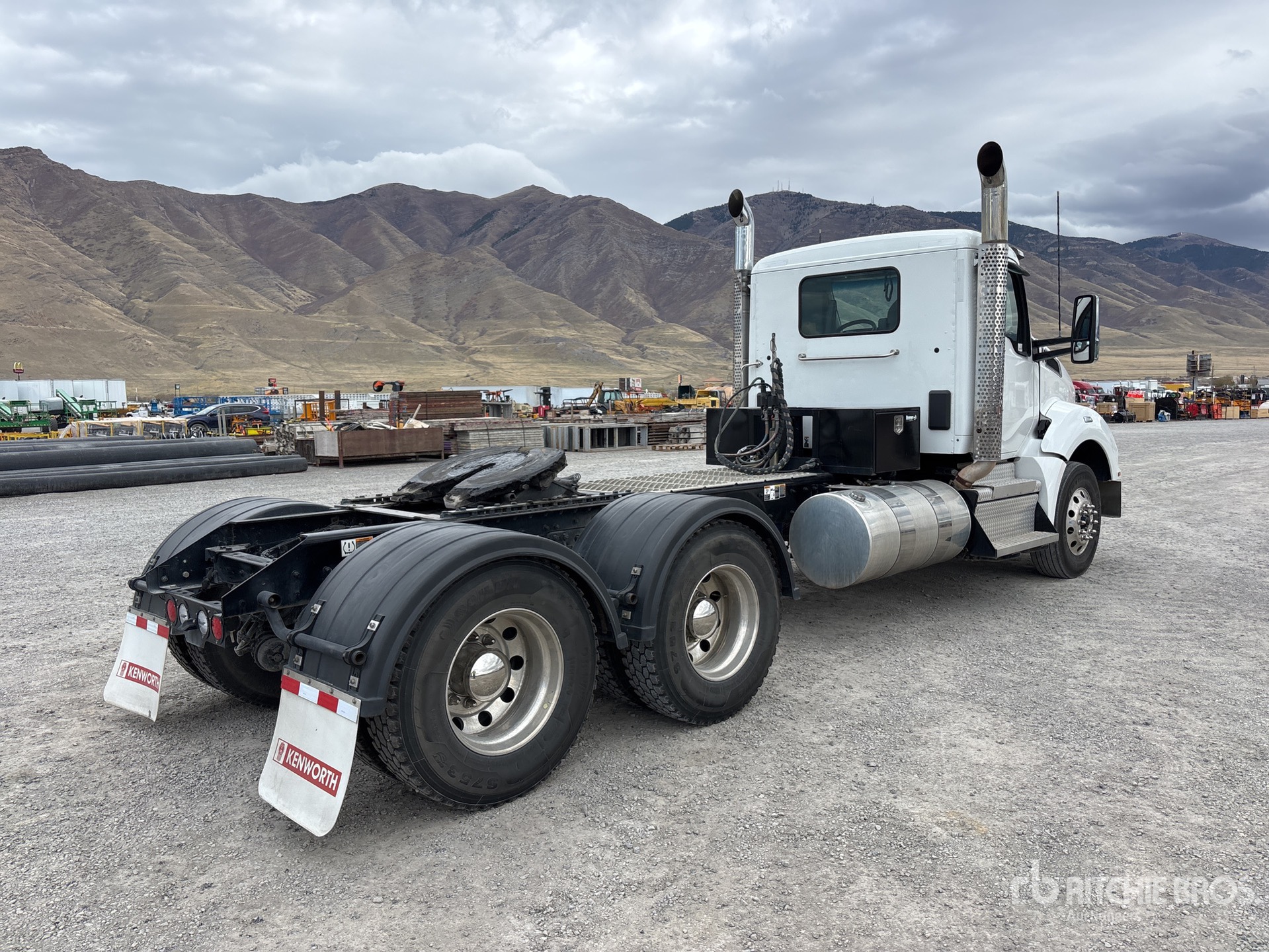 General Appearance with Imagen: esquina trasera derecha