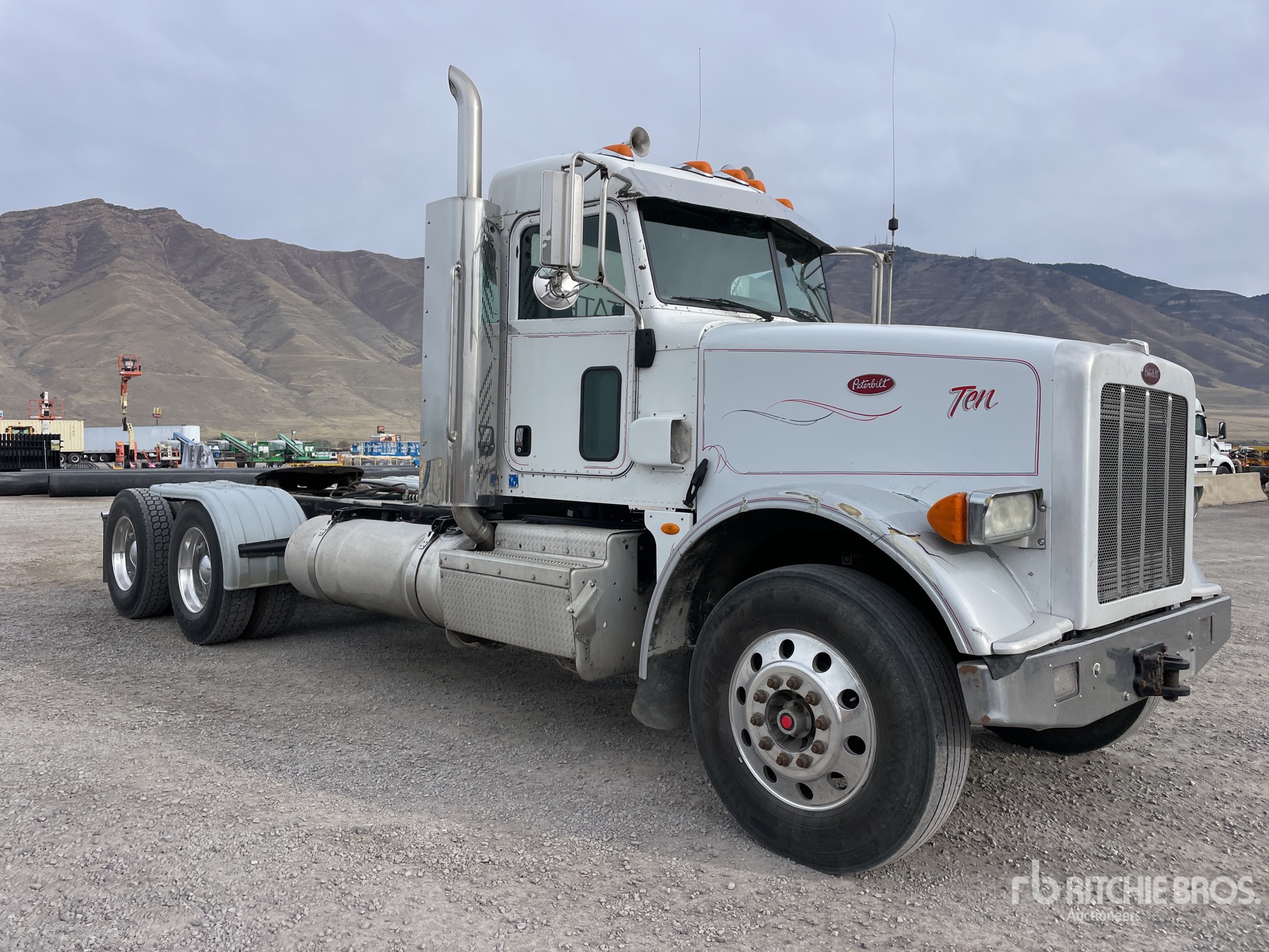 General Appearance with Image, coin avant droit