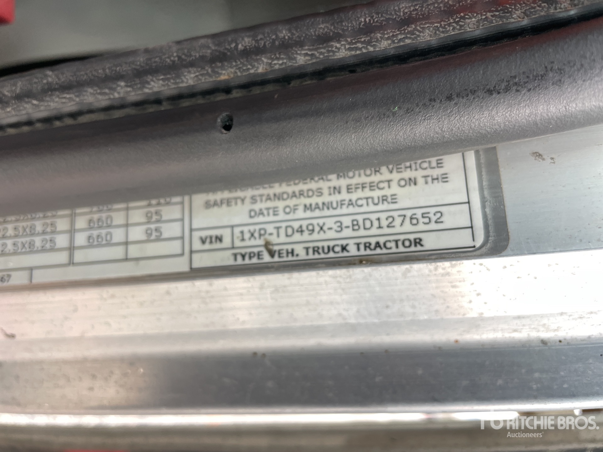 General Appearance with Numéro de série/Numéro d'identification du véhicule automobile