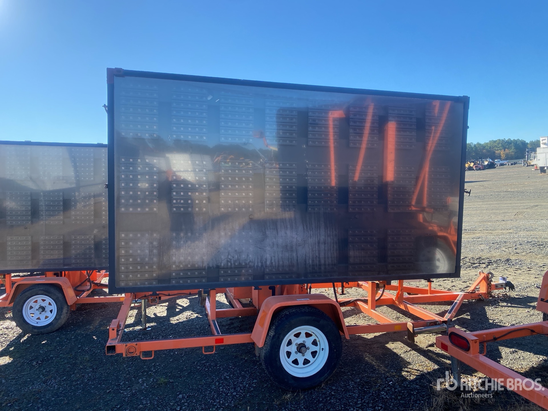 General Appearance with Bild, Ecke hinten rechts