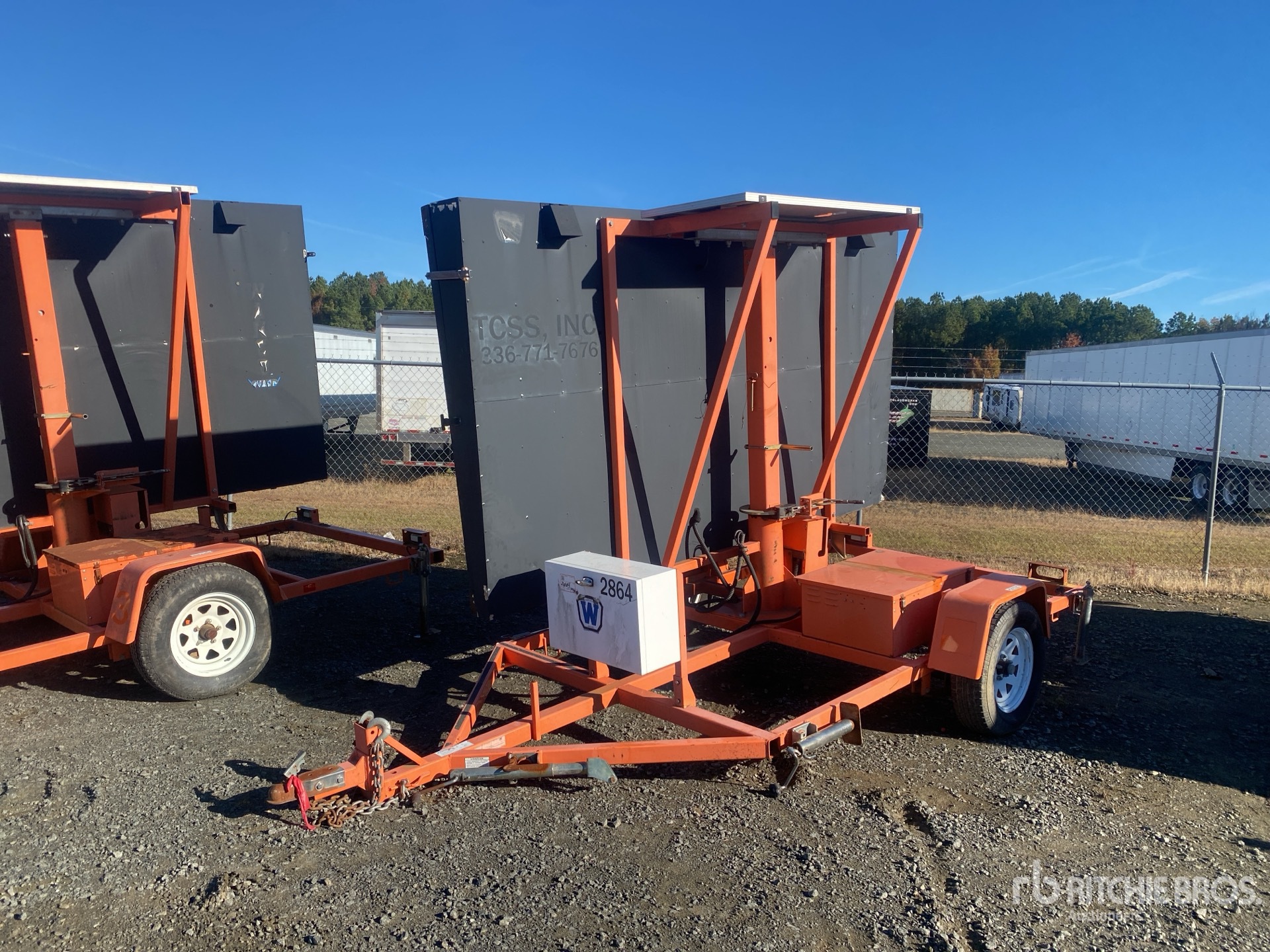 General Appearance with Bild, Ecke vorne links