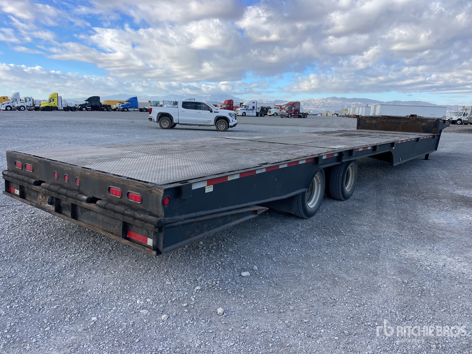 General Appearance with Zdjęcie, prawy dolny róg