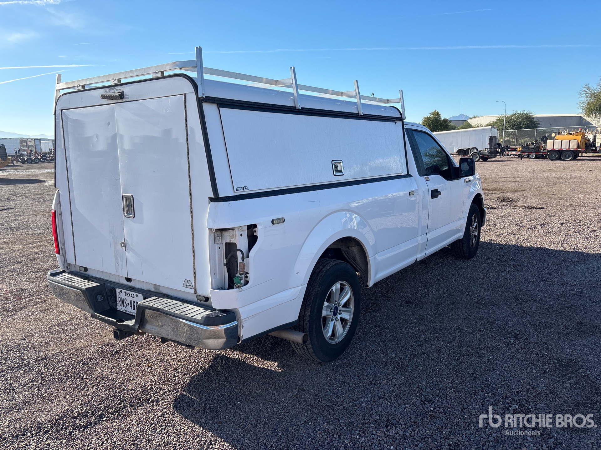 General Appearance with Picture, Right Rear Corner