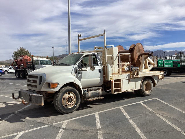 2011 Ford F-700 Cable Puller and Tensioner Truck(Inoperable)