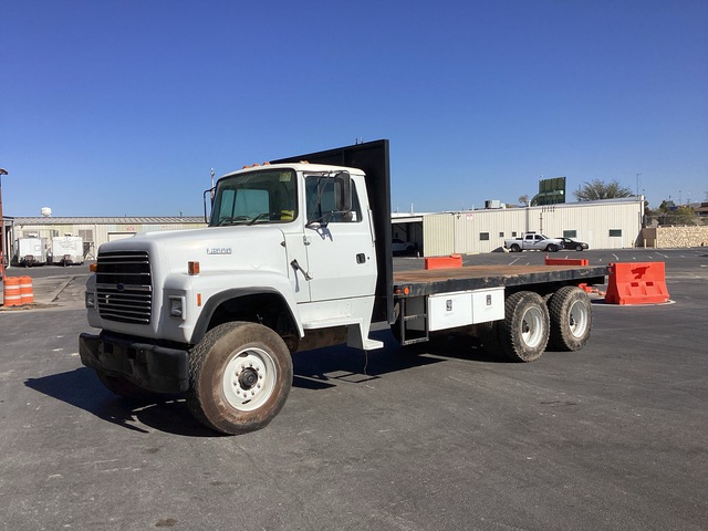 1996 Ford 6x4 Flatbed Truck