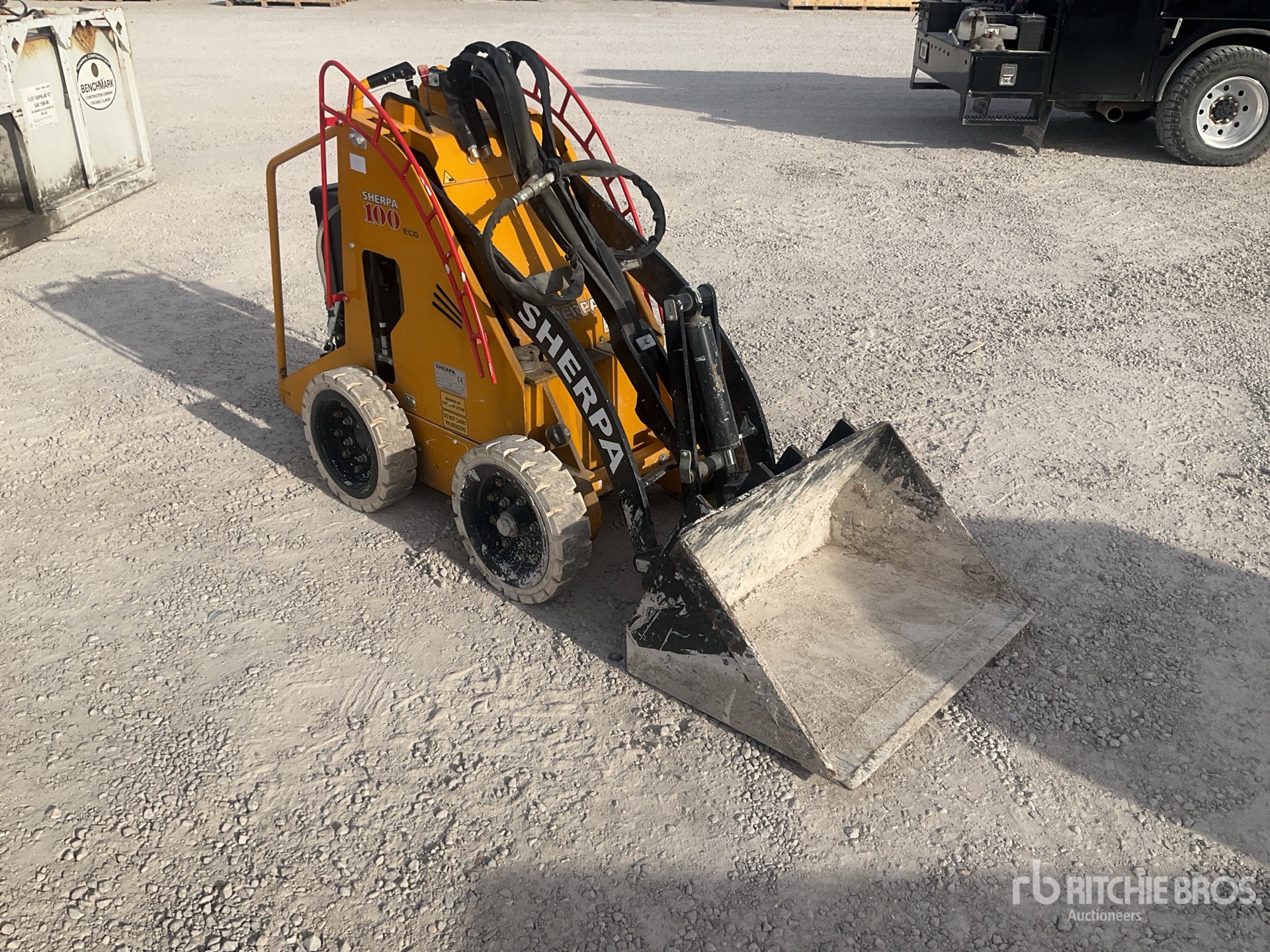 General Appearance with Image, coin avant droit