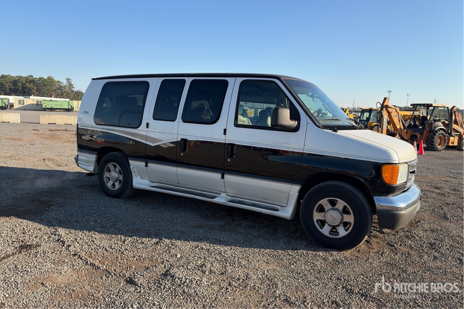 General Appearance with Bild, Ecke vorne rechts