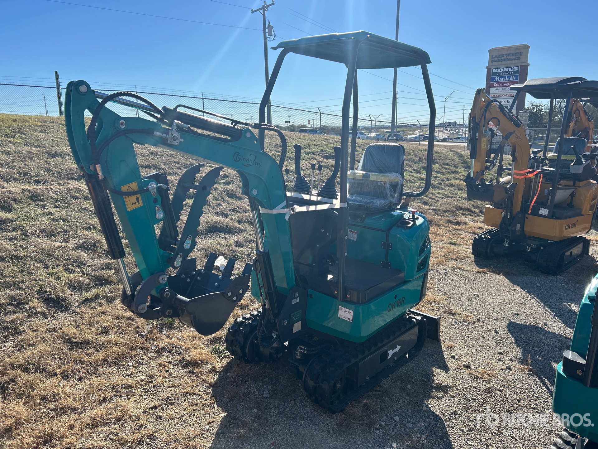 General Appearance with Picture, Left Front Corner