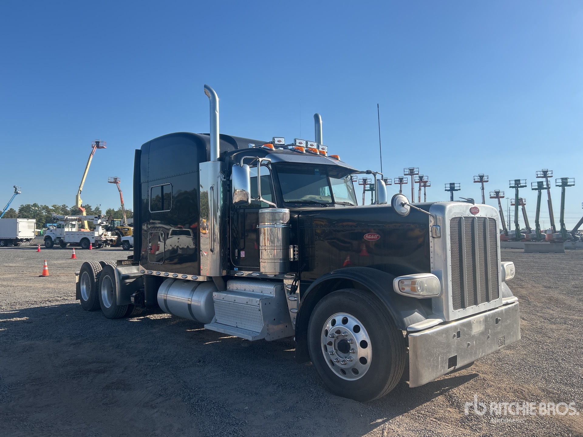 General Appearance with Foto, angolo anteriore destro