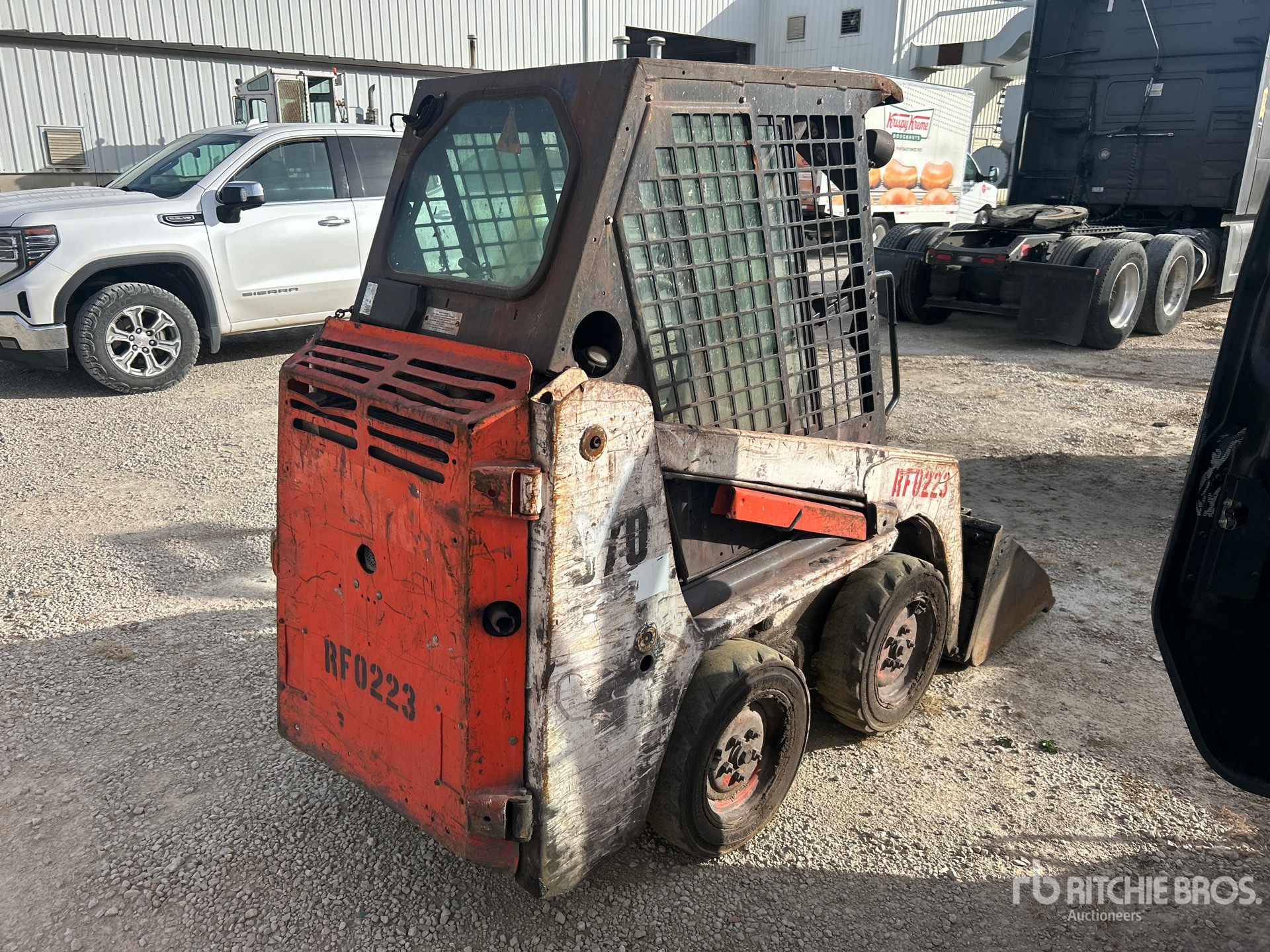 General Appearance with Picture, Right Rear Corner