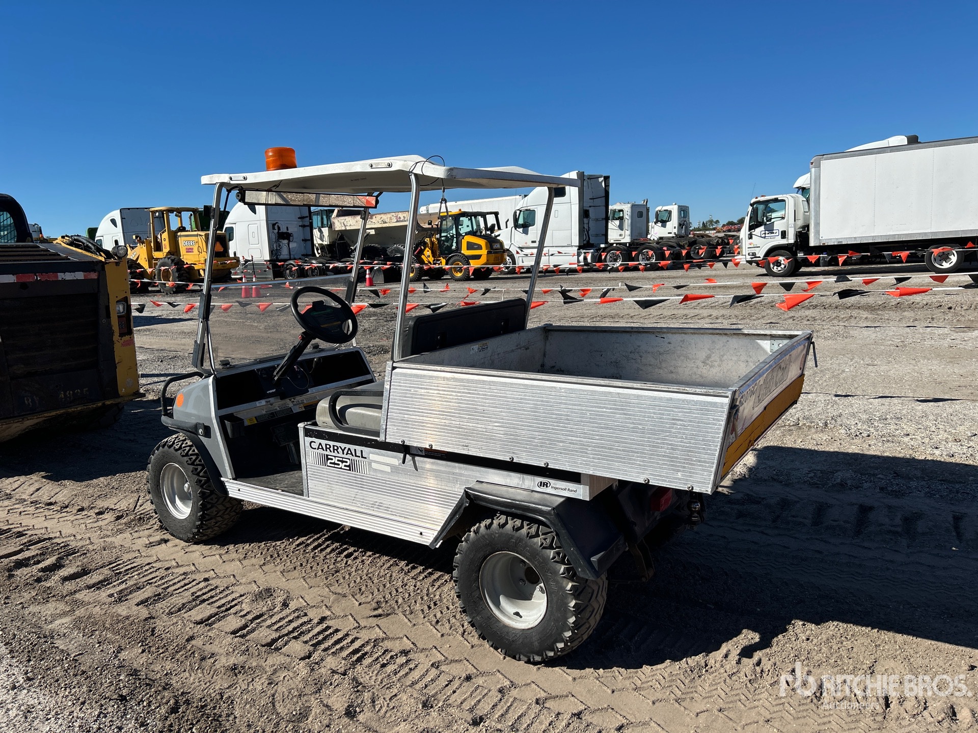 General Appearance with Bild, Ecke hinten links