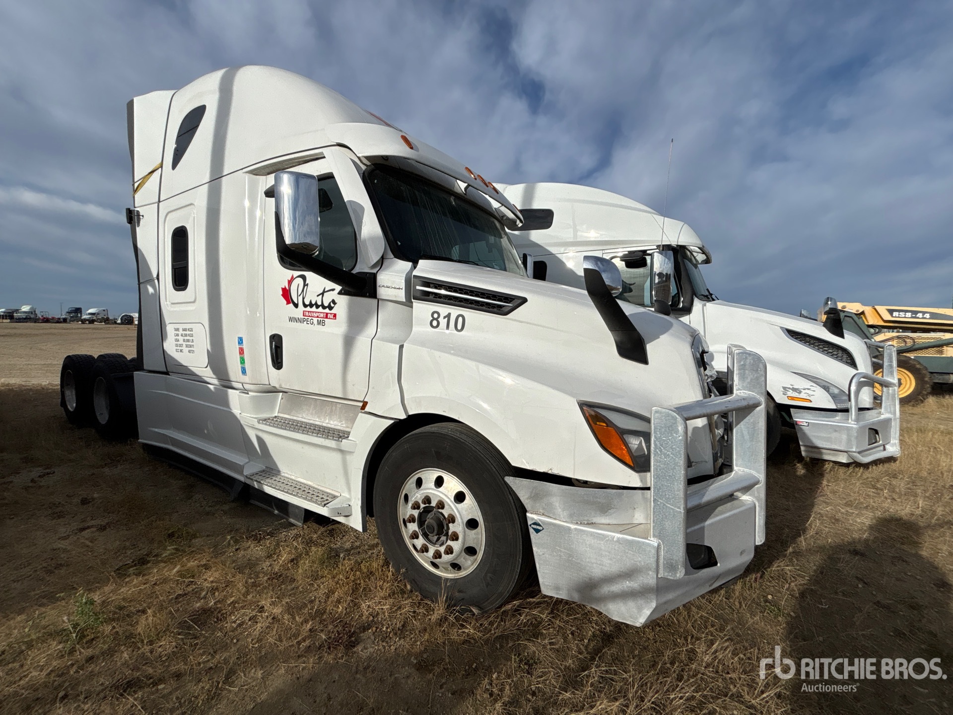 General Appearance with Picture, Right Front Corner