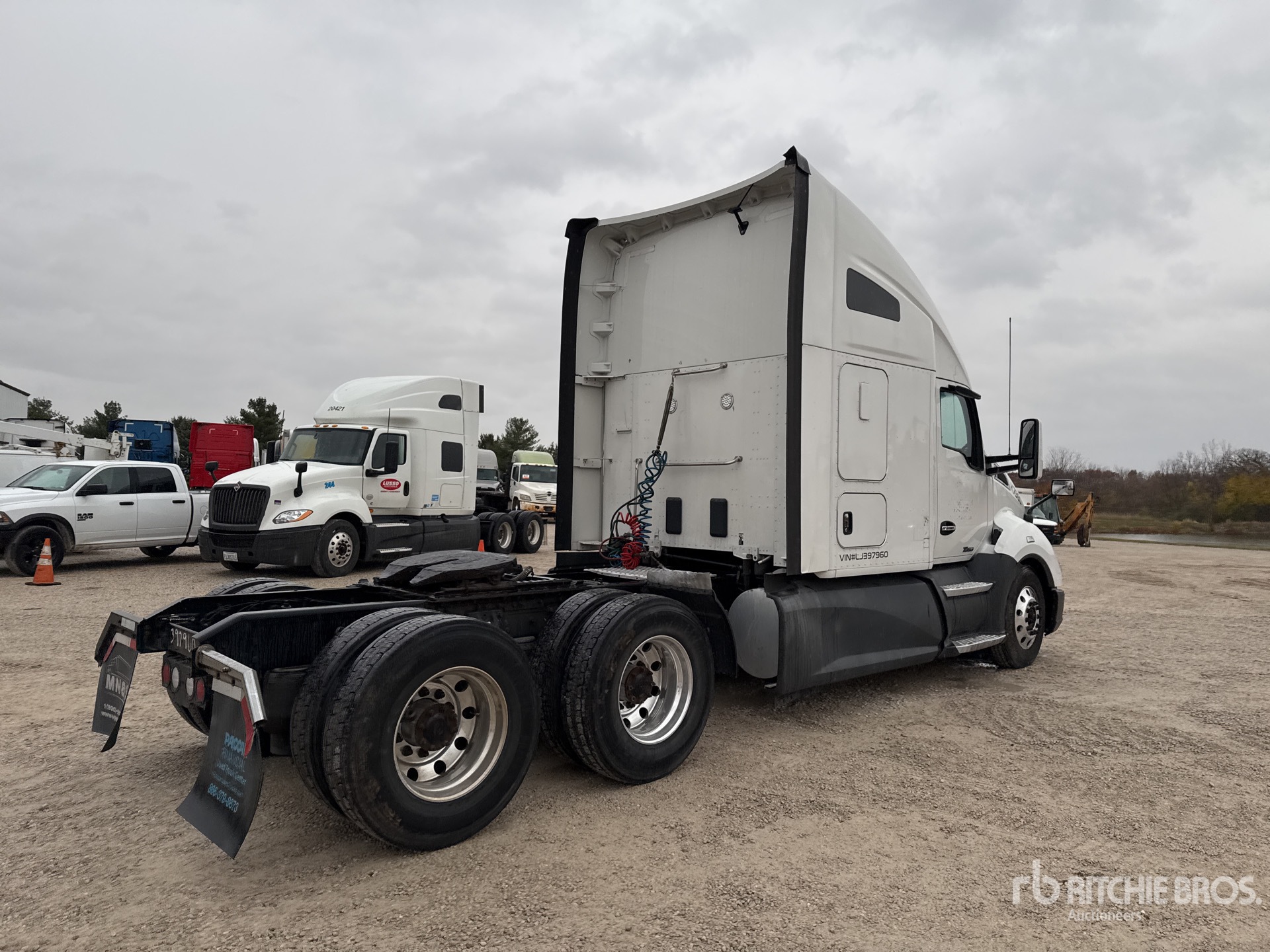 General Appearance with Picture, Right Rear Corner