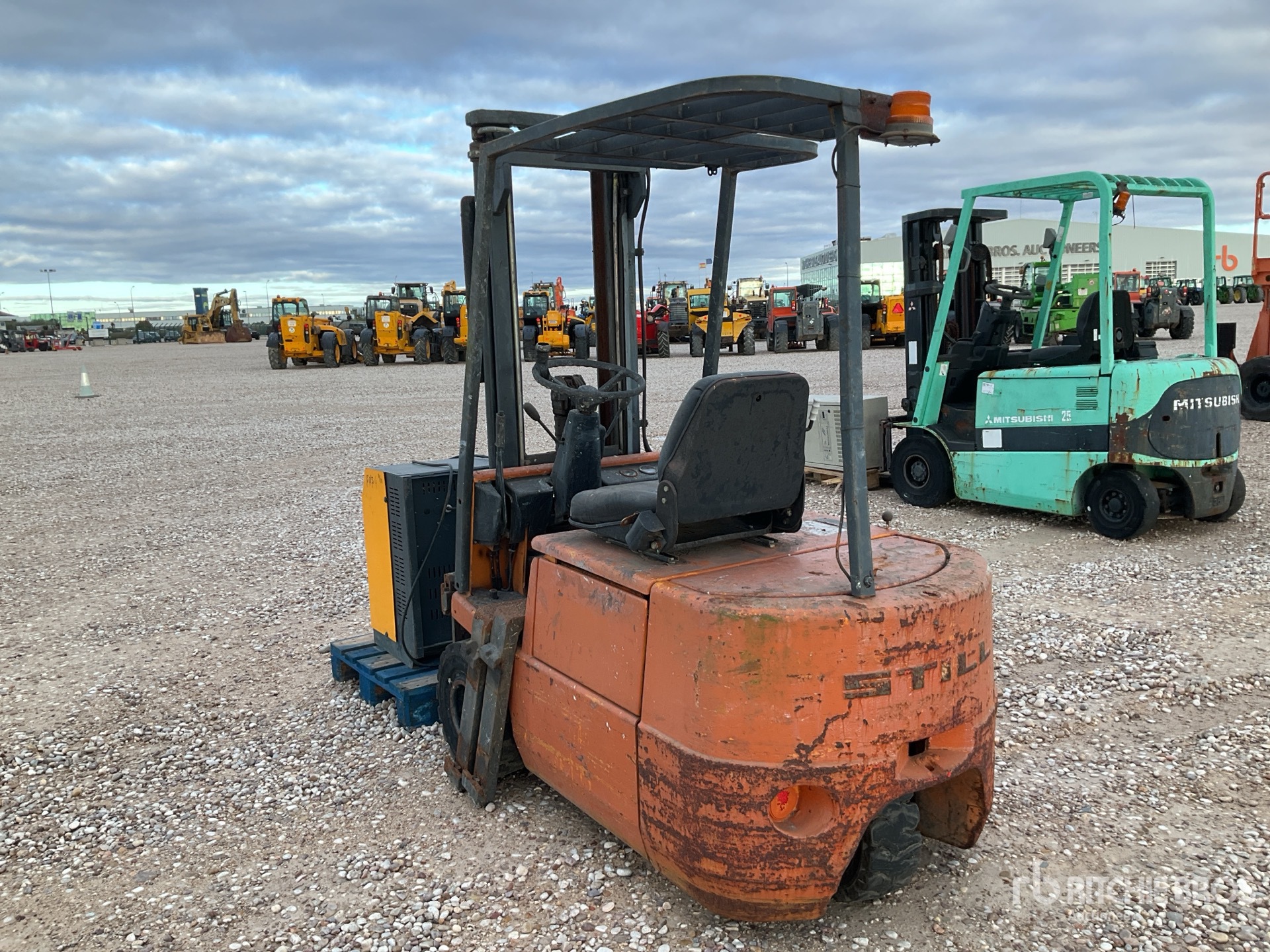 General Appearance with Picture, Left Rear Corner