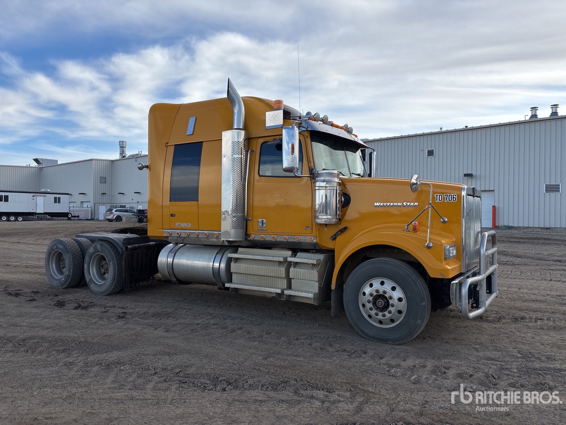 General Appearance with Imagen: esquina delantera derecha