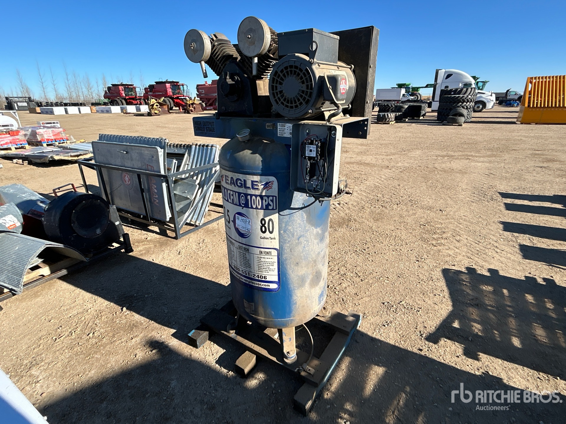 General Appearance with Image, coin avant gauche