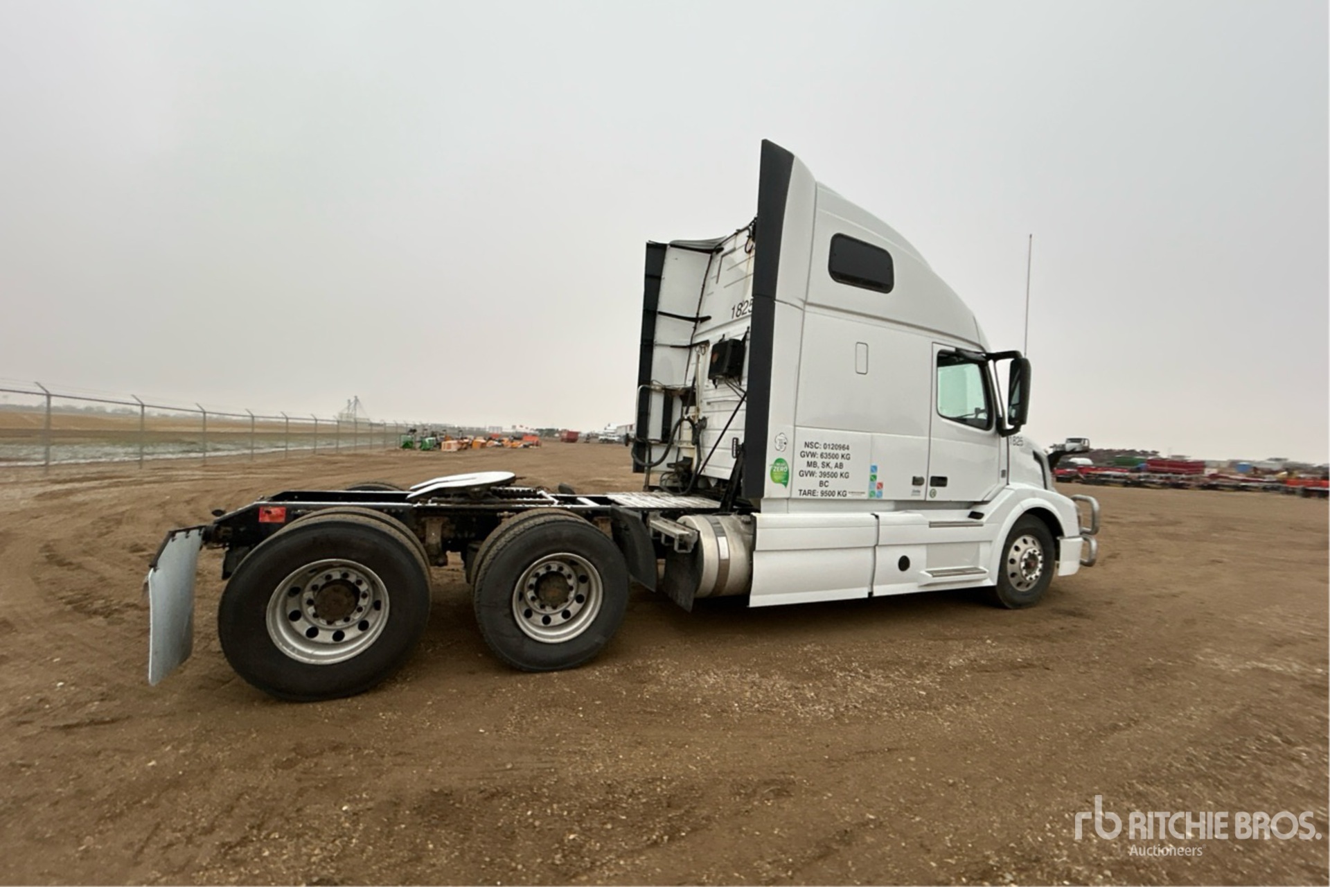 General Appearance with Imagen: esquina trasera derecha