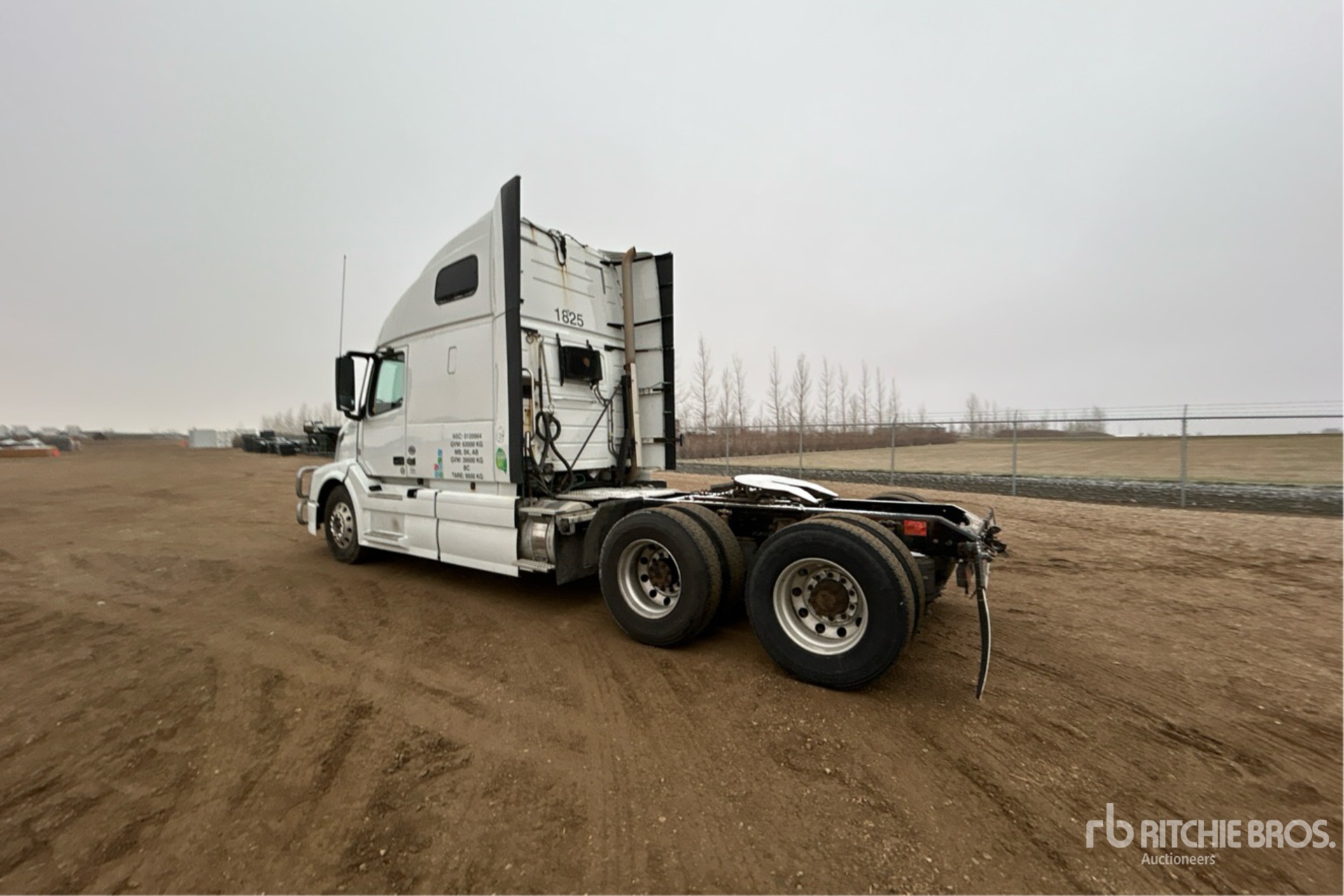 General Appearance with Imagen: esquina trasera izquierda