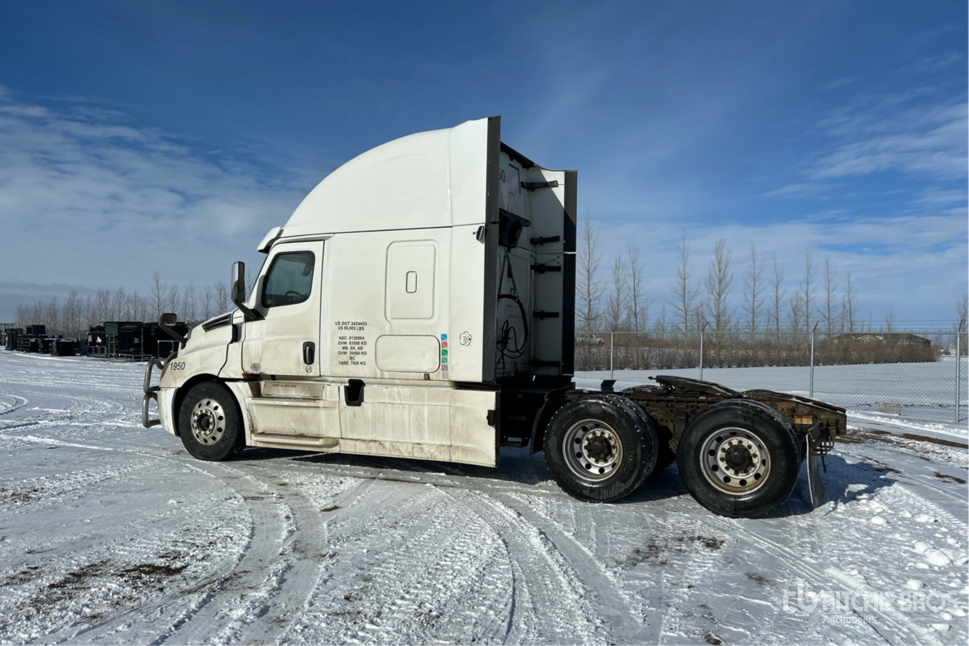 Aspect général with Image, coin arrière gauche