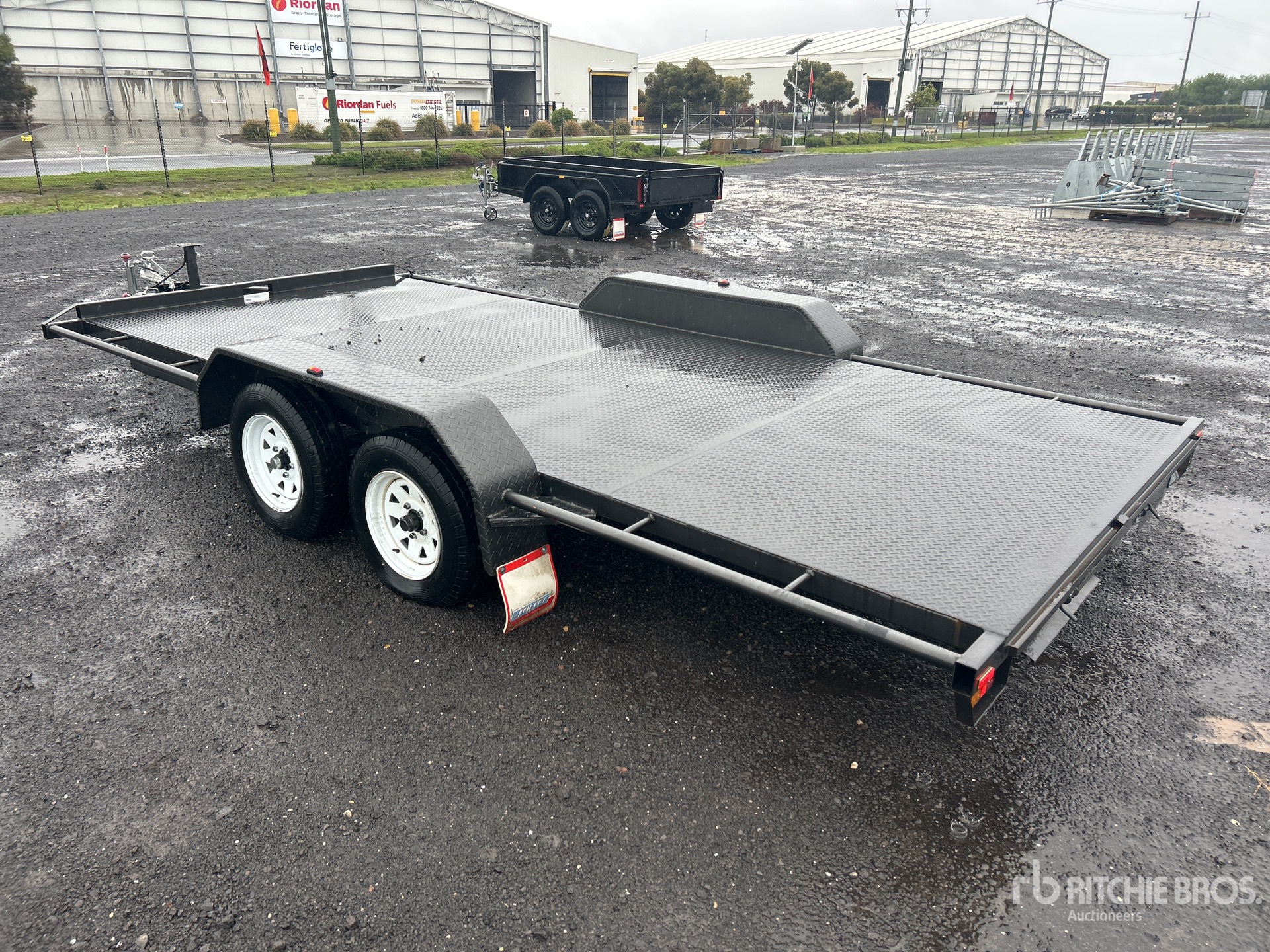 General Appearance with Picture, Right Rear Corner