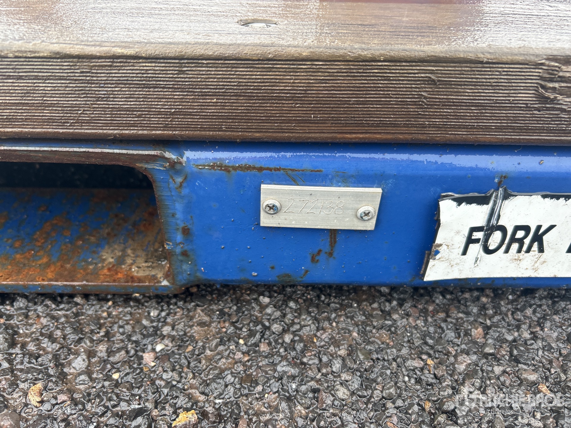 General Appearance with Numéro de série/Numéro d'identification du véhicule automobile