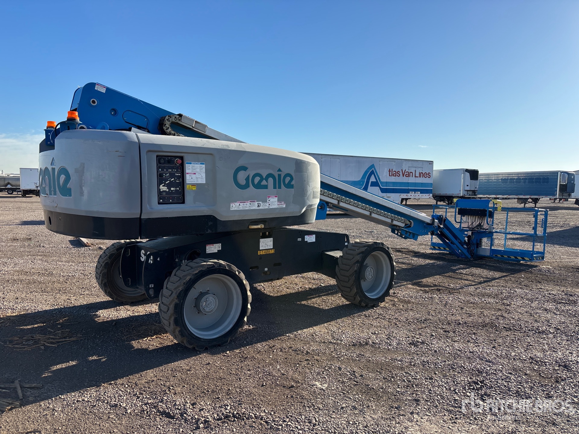 General Appearance with Imagen: esquina trasera derecha