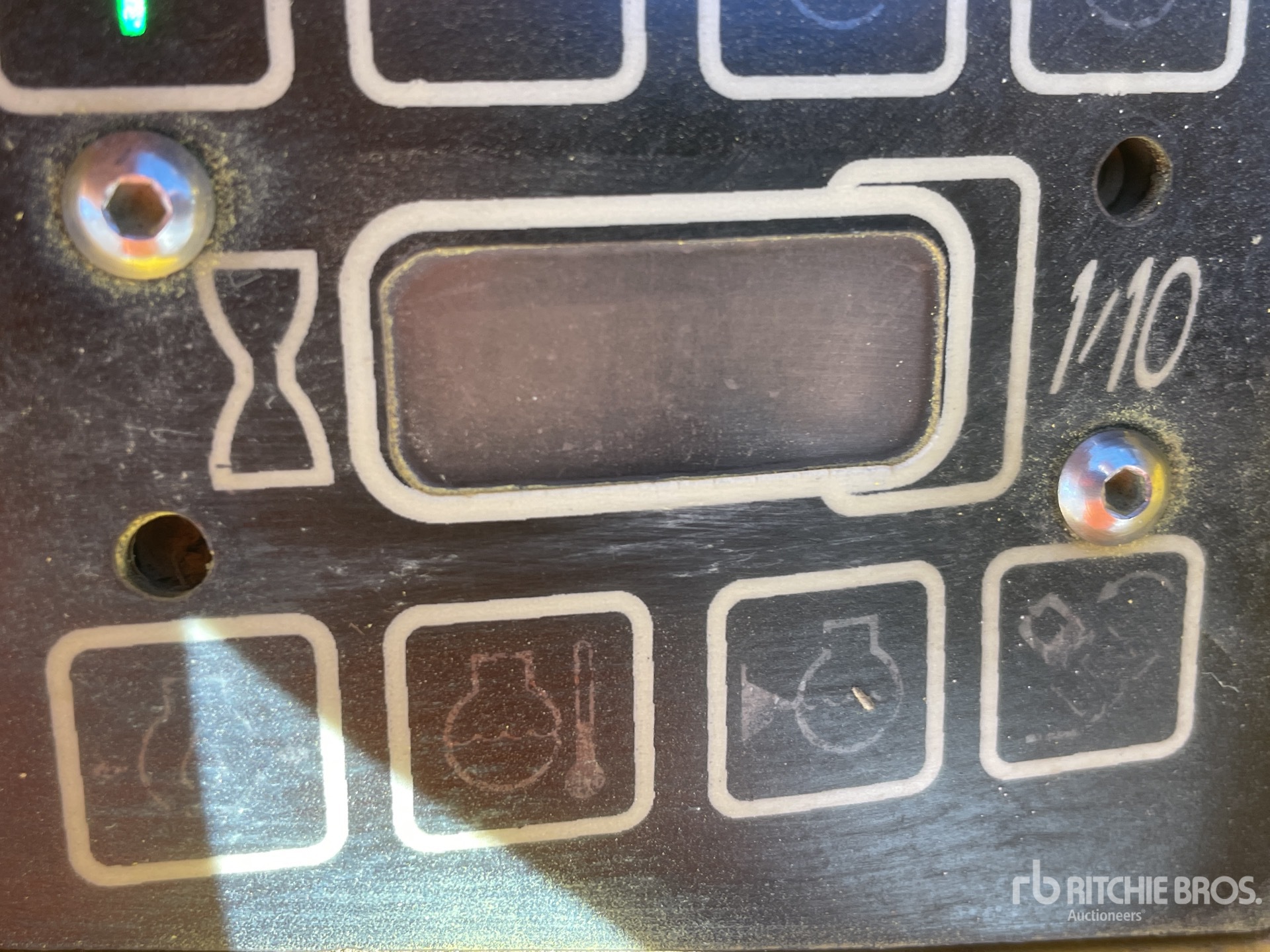 General Appearance with Hour Meter / Odometer