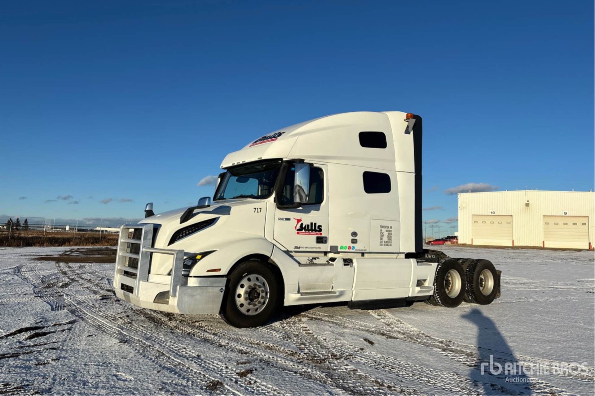 General Appearance with Picture, Left Front Corner