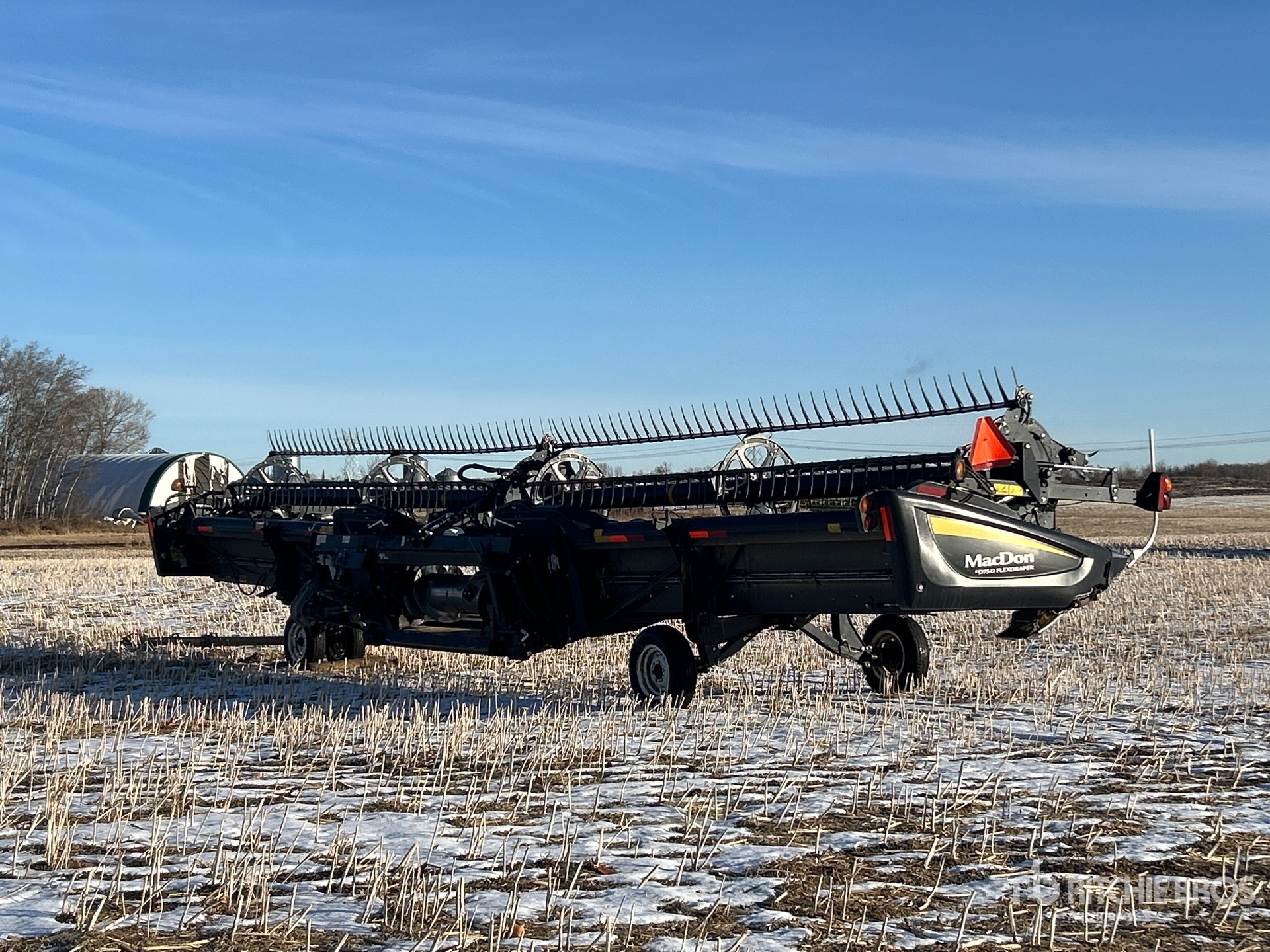 General Appearance with Foto, angolo anteriore sinistro