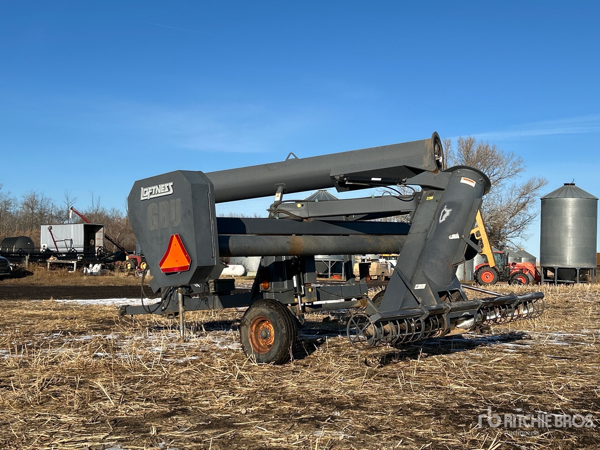 General Appearance with Foto, angolo posteriore sinistro