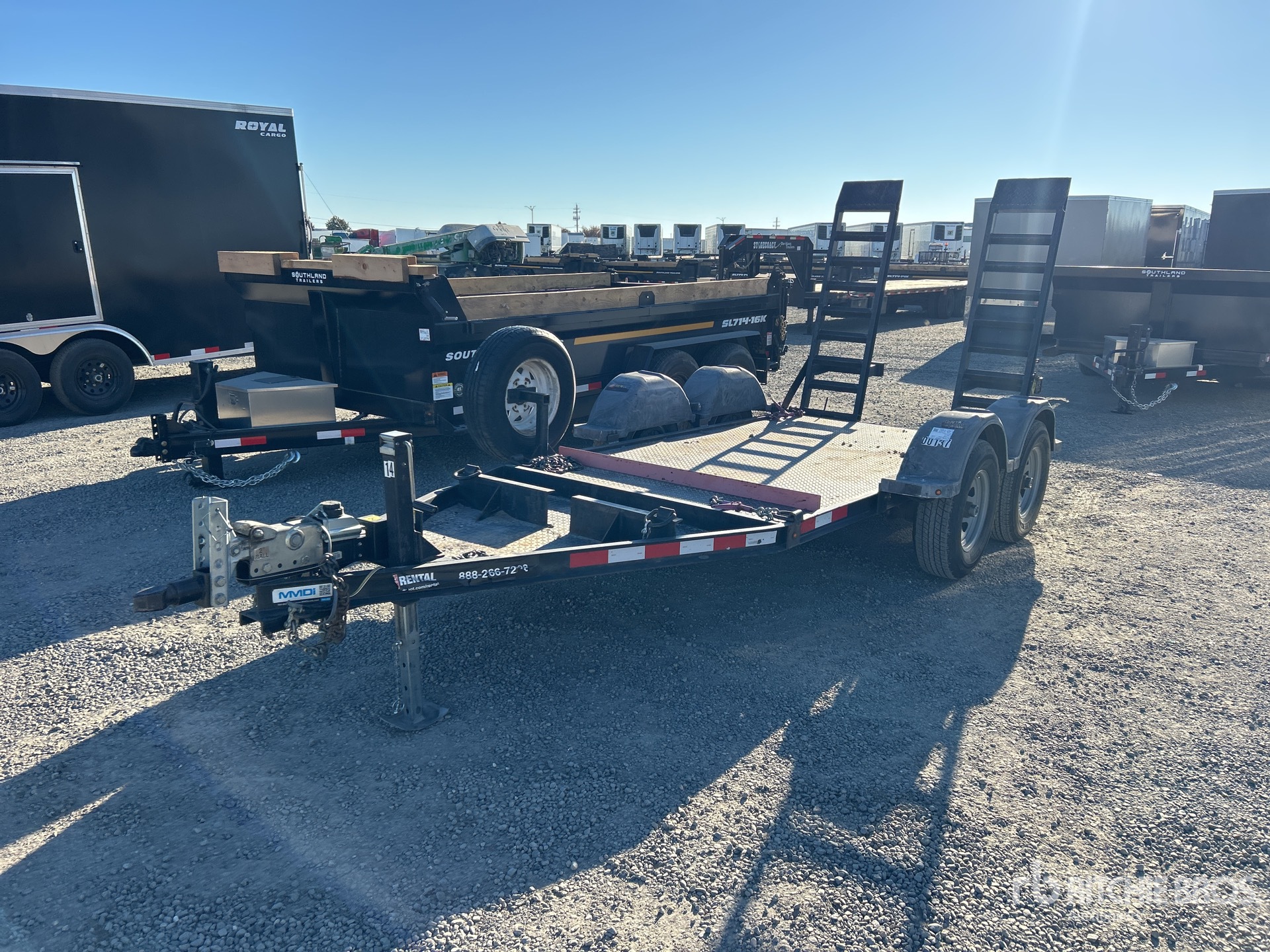 General Appearance with Picture, Left Front Corner