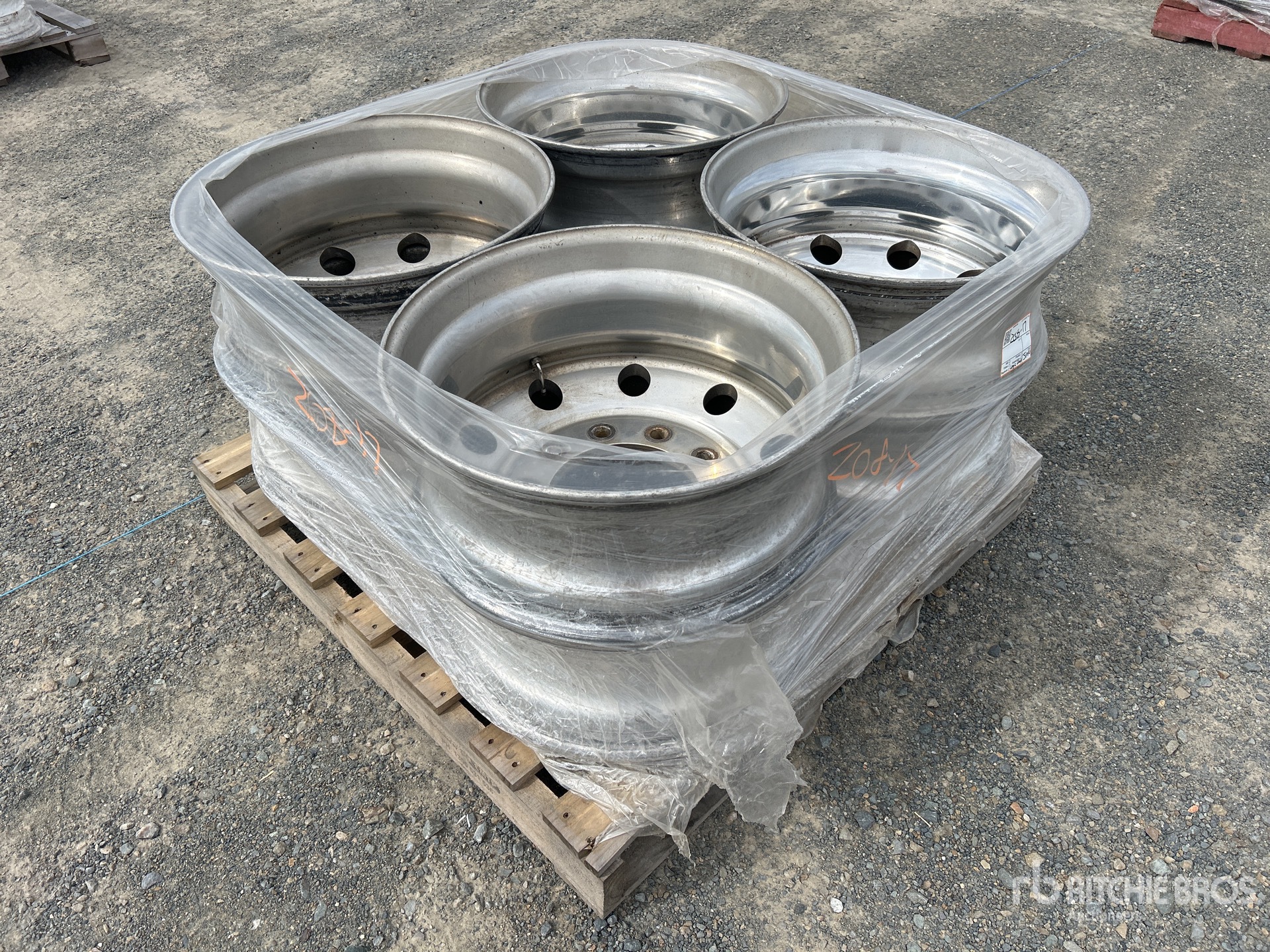 General Appearance with Bild, Ecke vorne rechts