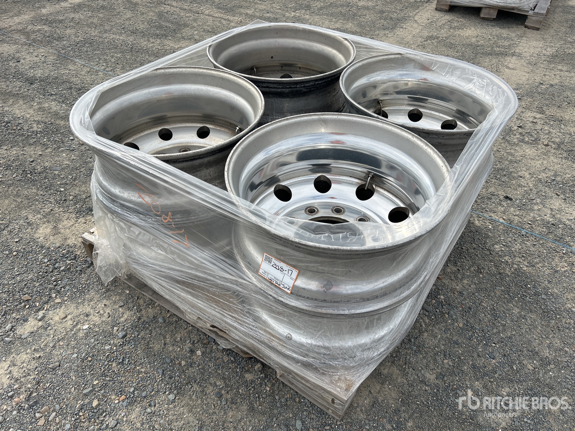 General Appearance with Bild, Ecke vorne links