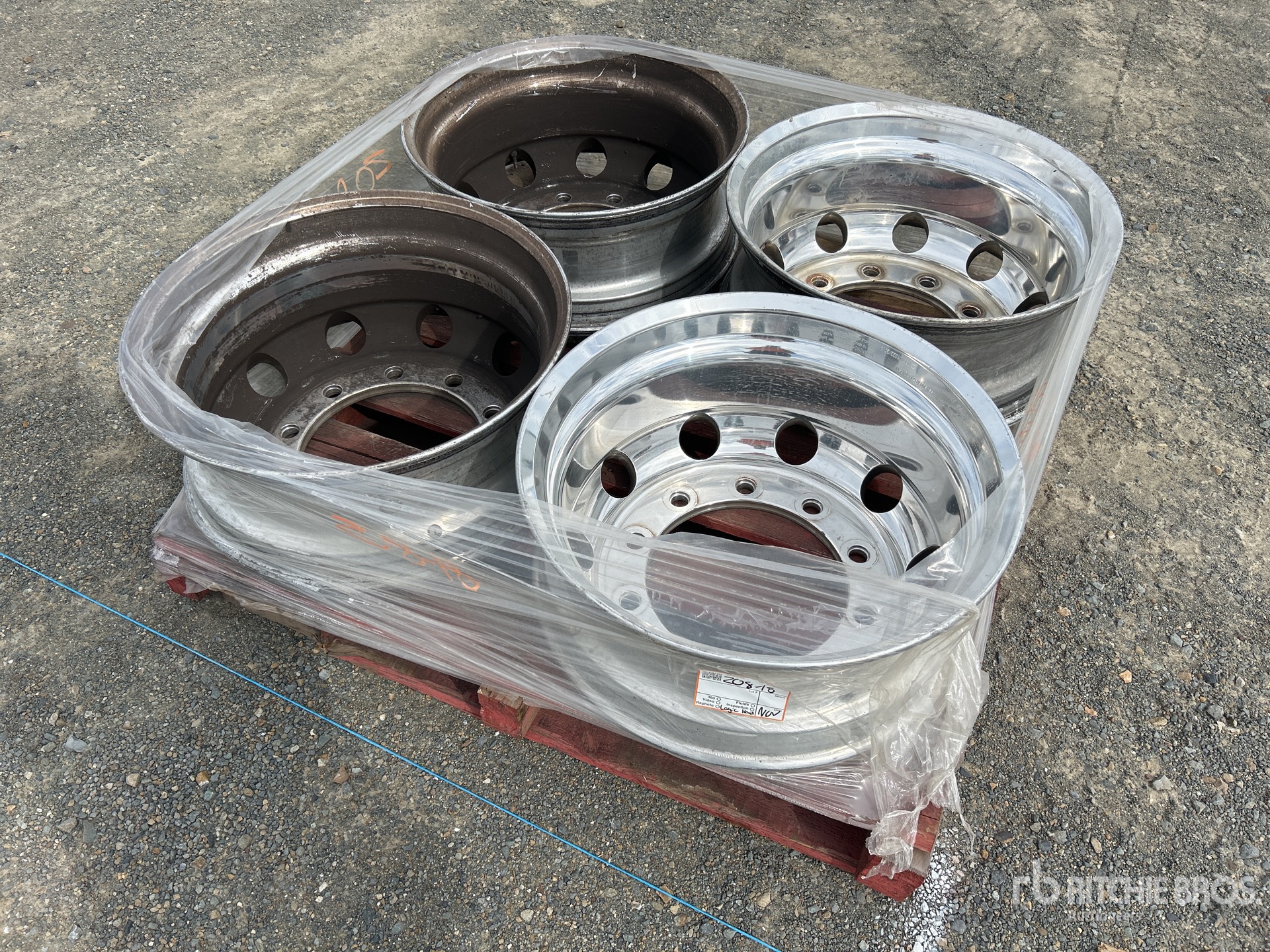 General Appearance with Bild, Ecke vorne links