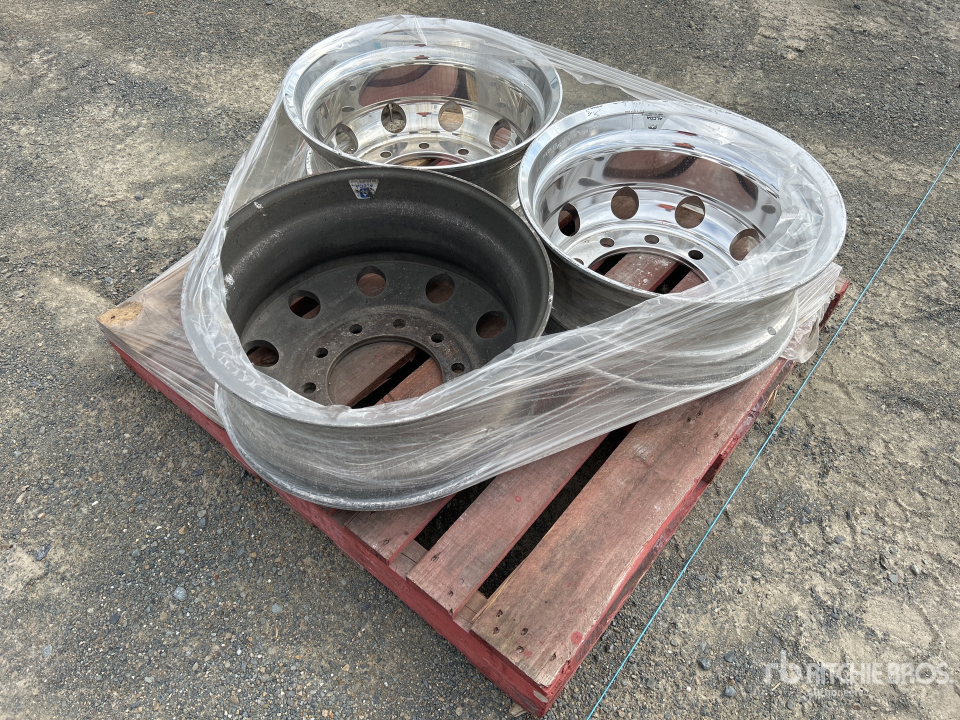 General Appearance with Bild, Ecke vorne rechts