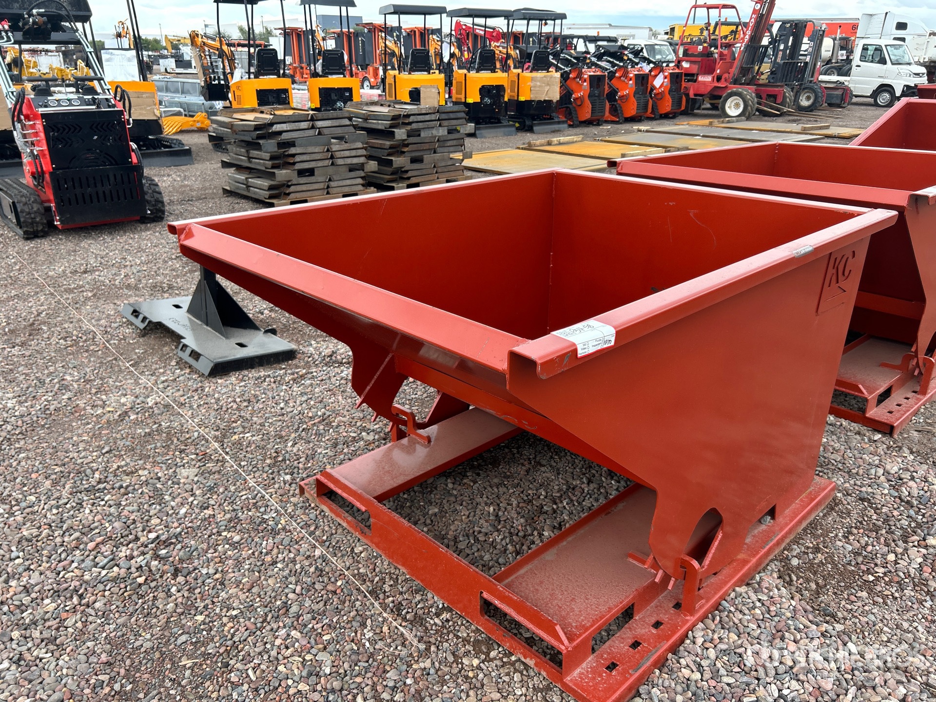 General Appearance with Picture, Left Front Corner