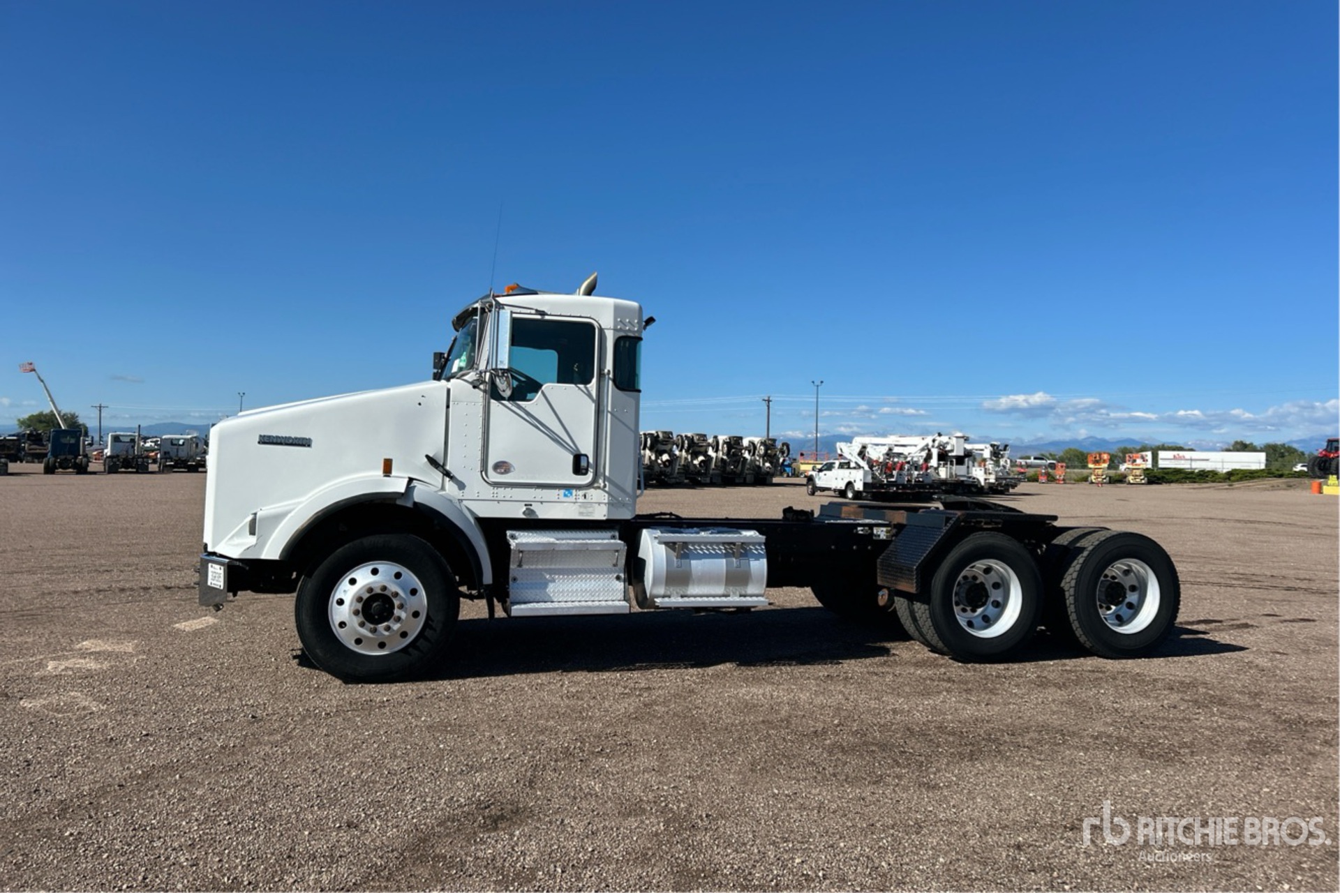 Aspect général with Image, coin avant gauche