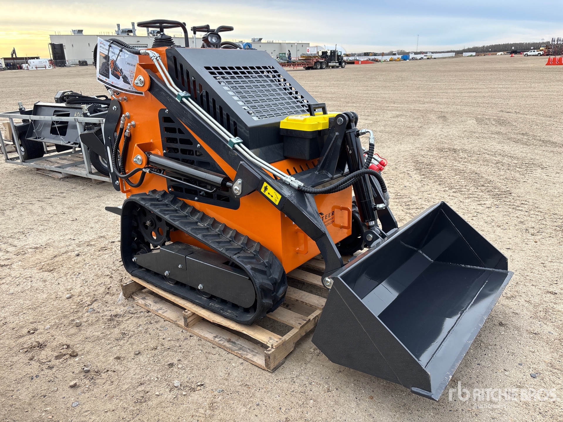 General Appearance with Picture, Right Front Corner