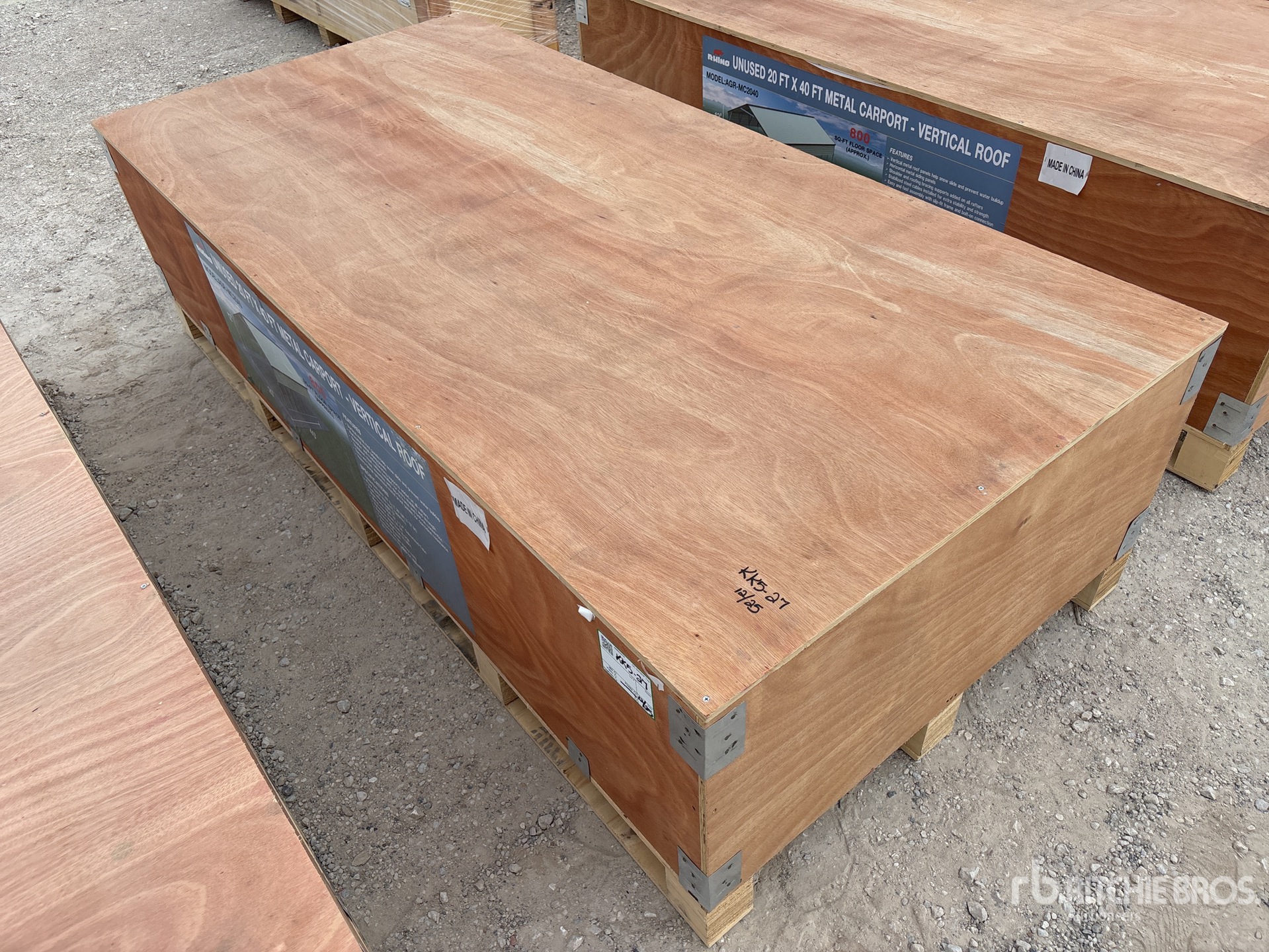 General Appearance with Picture, Left Front Corner