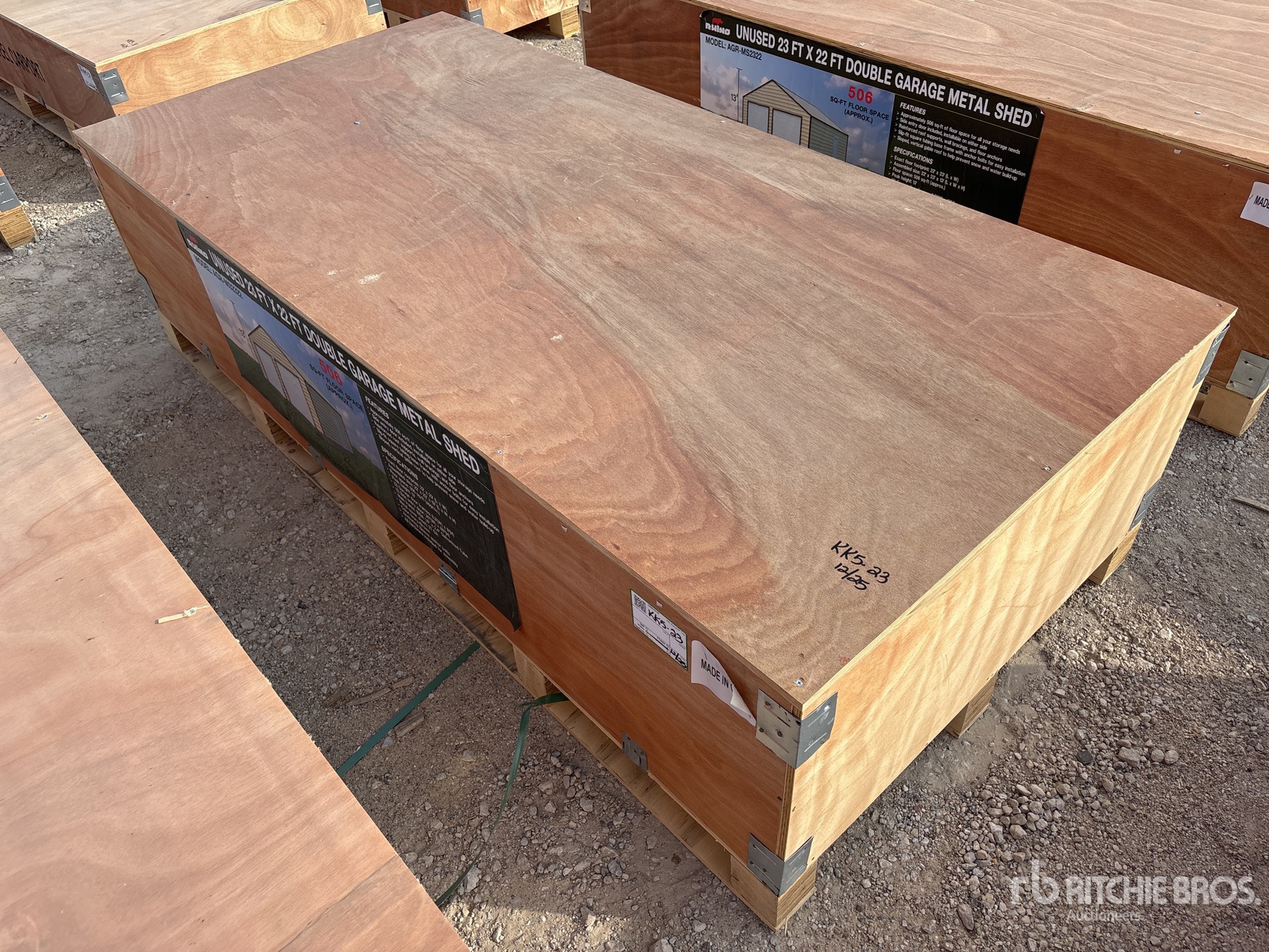 General Appearance with Picture, Left Front Corner