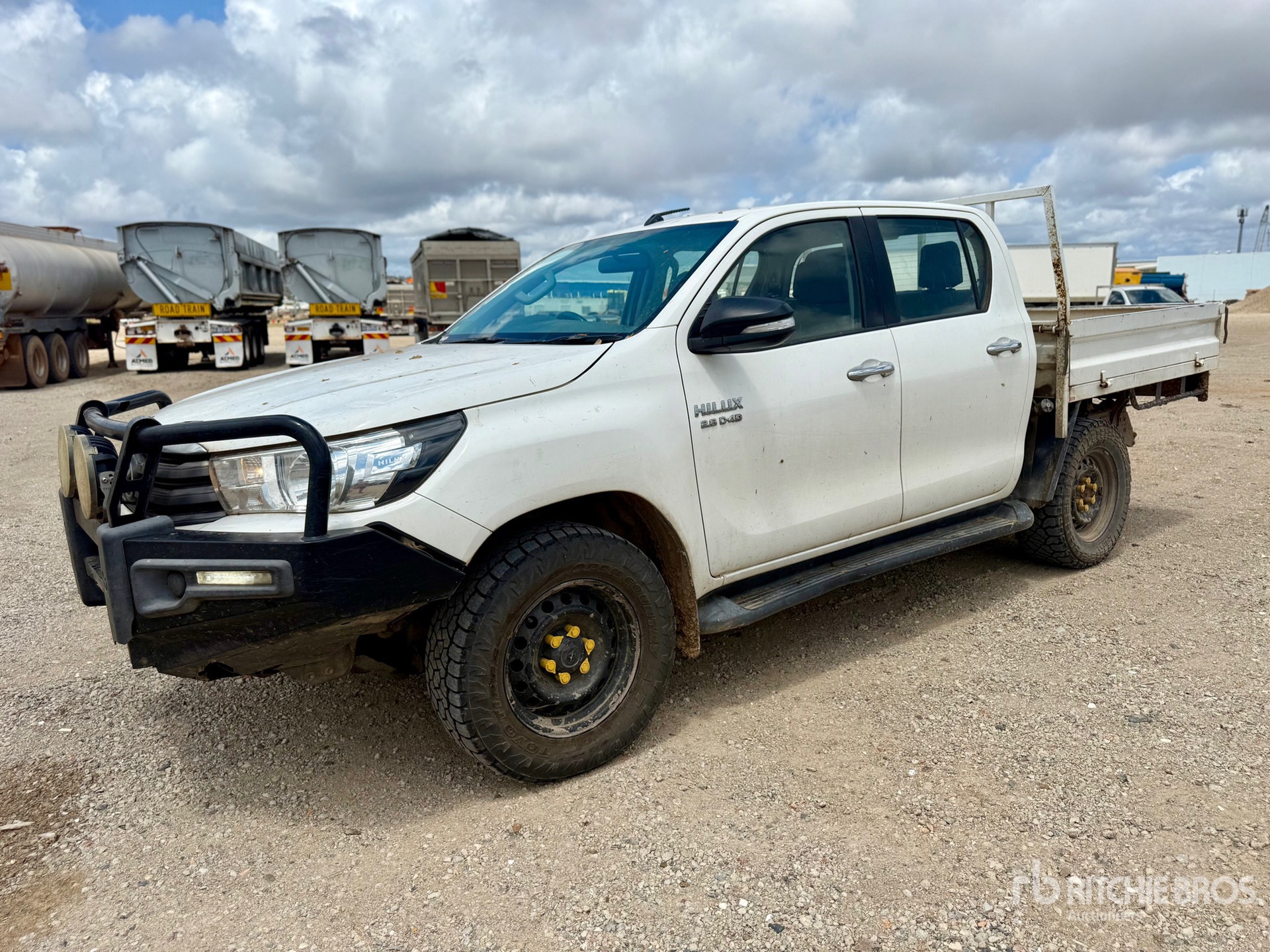 General Appearance with Picture, Right Front Corner