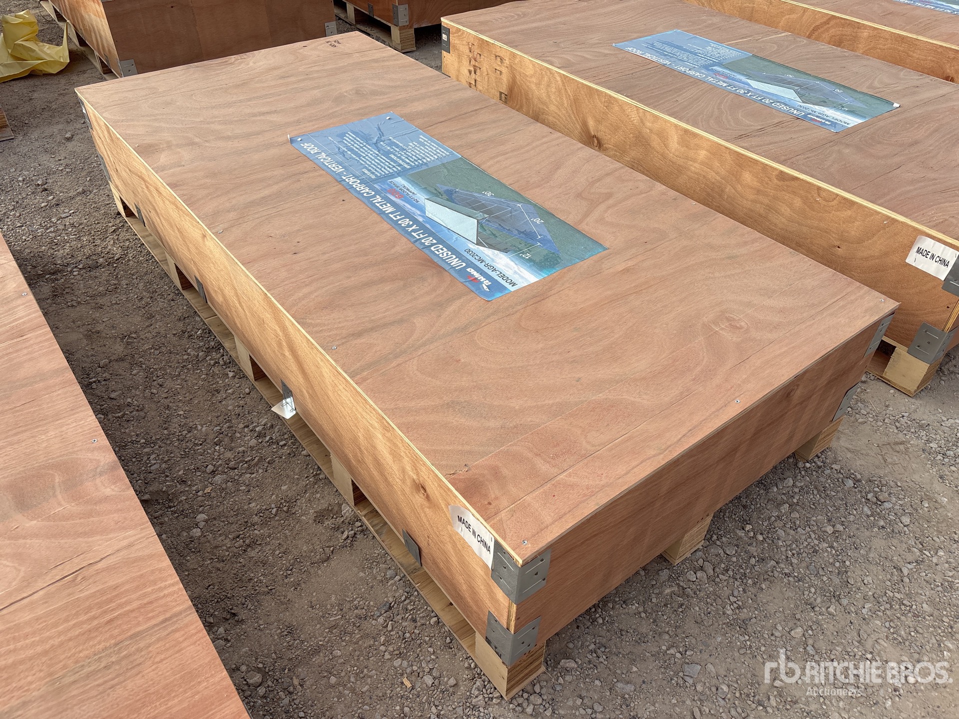 General Appearance with Picture, Right Rear Corner