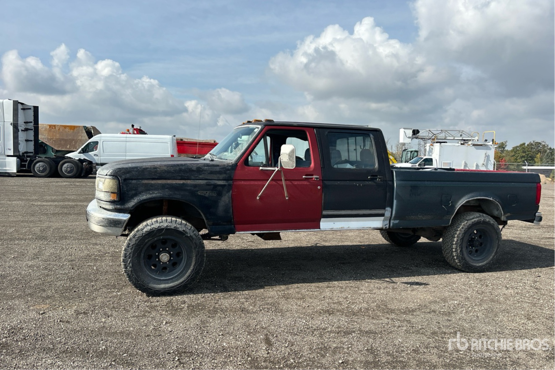 General Appearance with Bild, Ecke vorne links