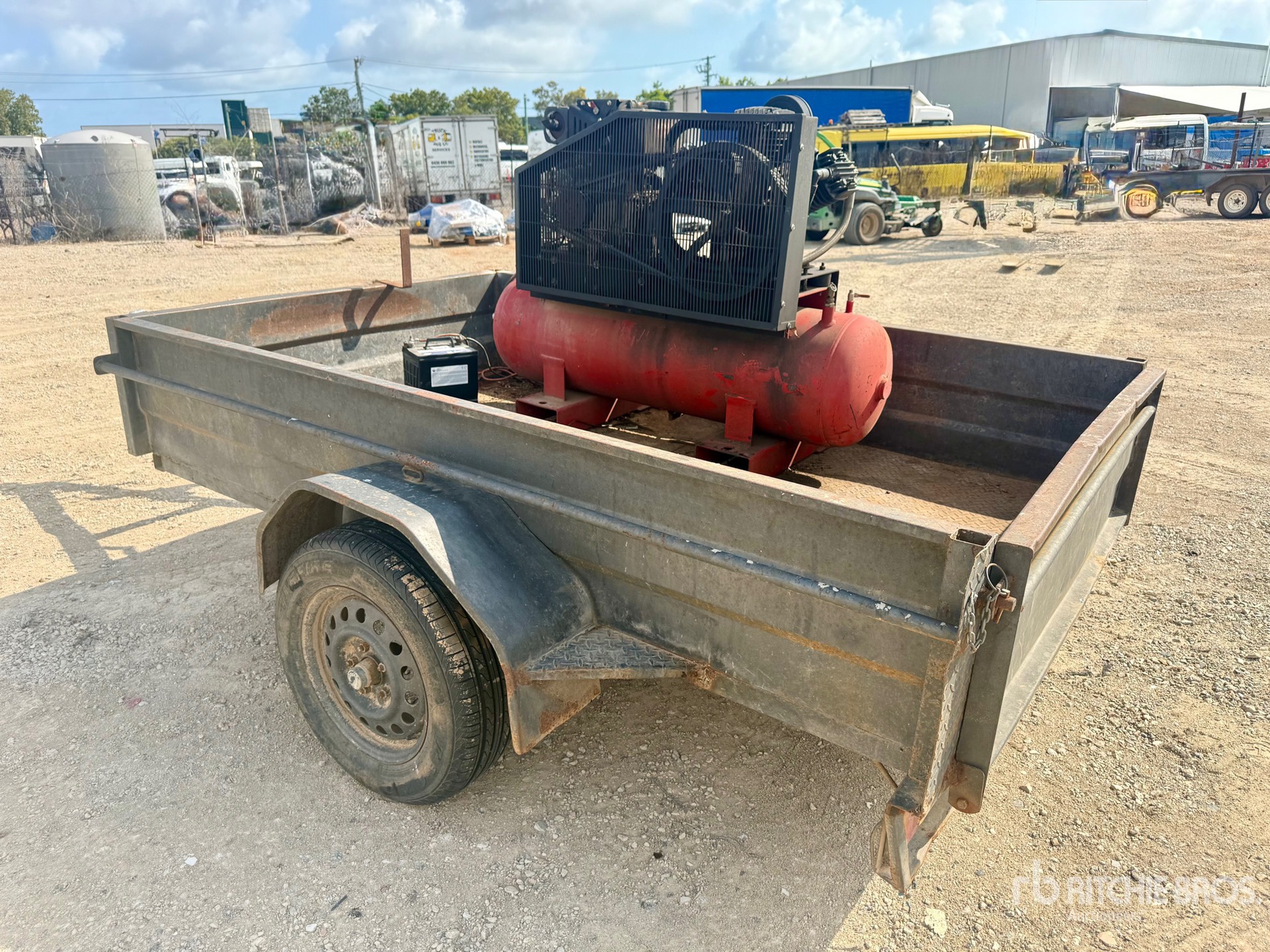 General Appearance with Picture, Right Rear Corner