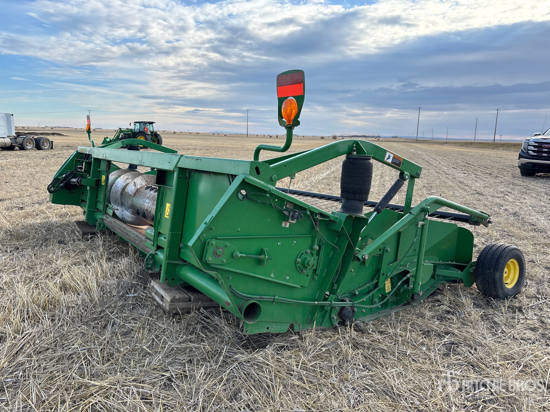 General Appearance with Foto, angolo anteriore sinistro