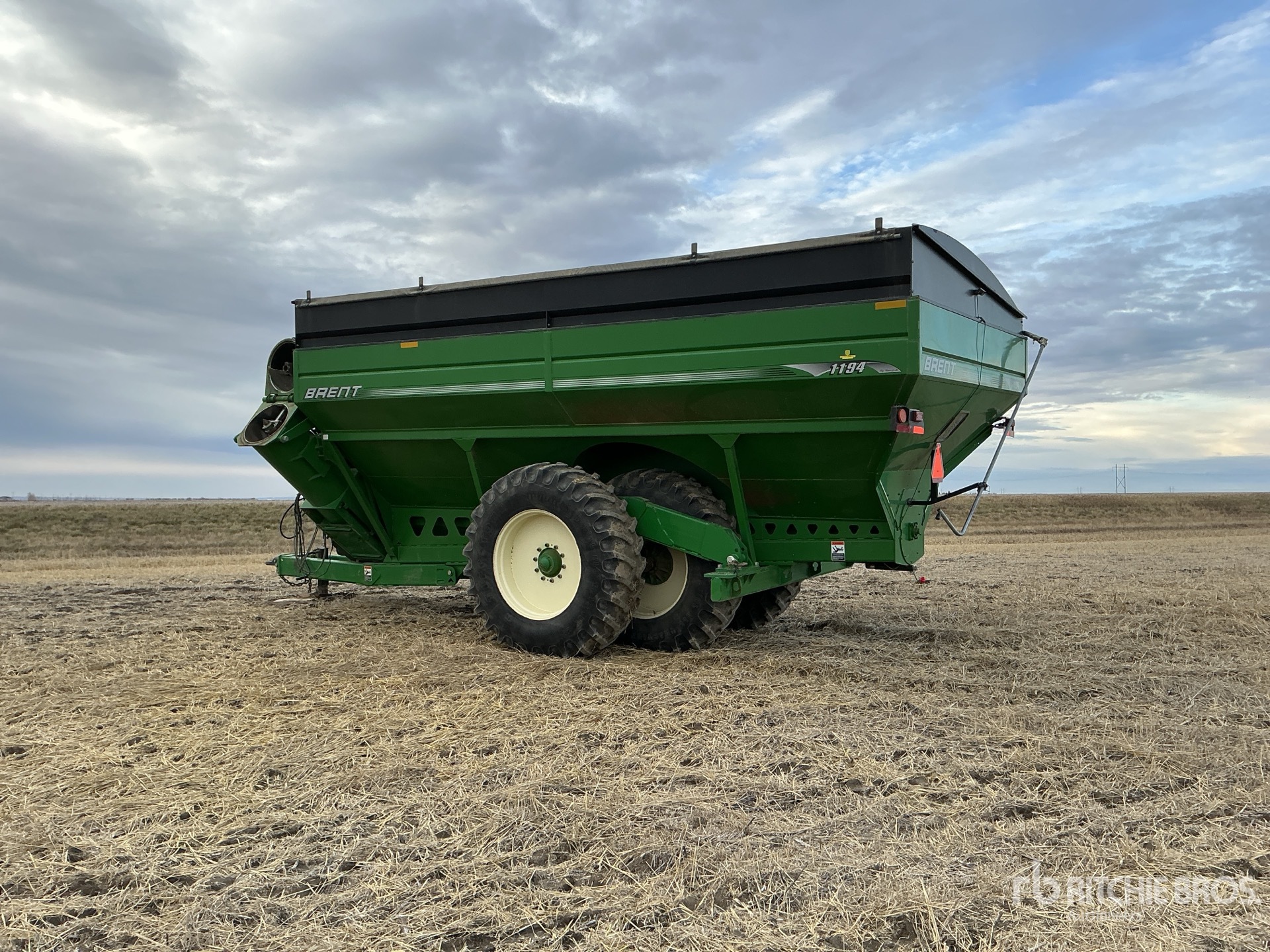 General Appearance with Foto, angolo posteriore sinistro